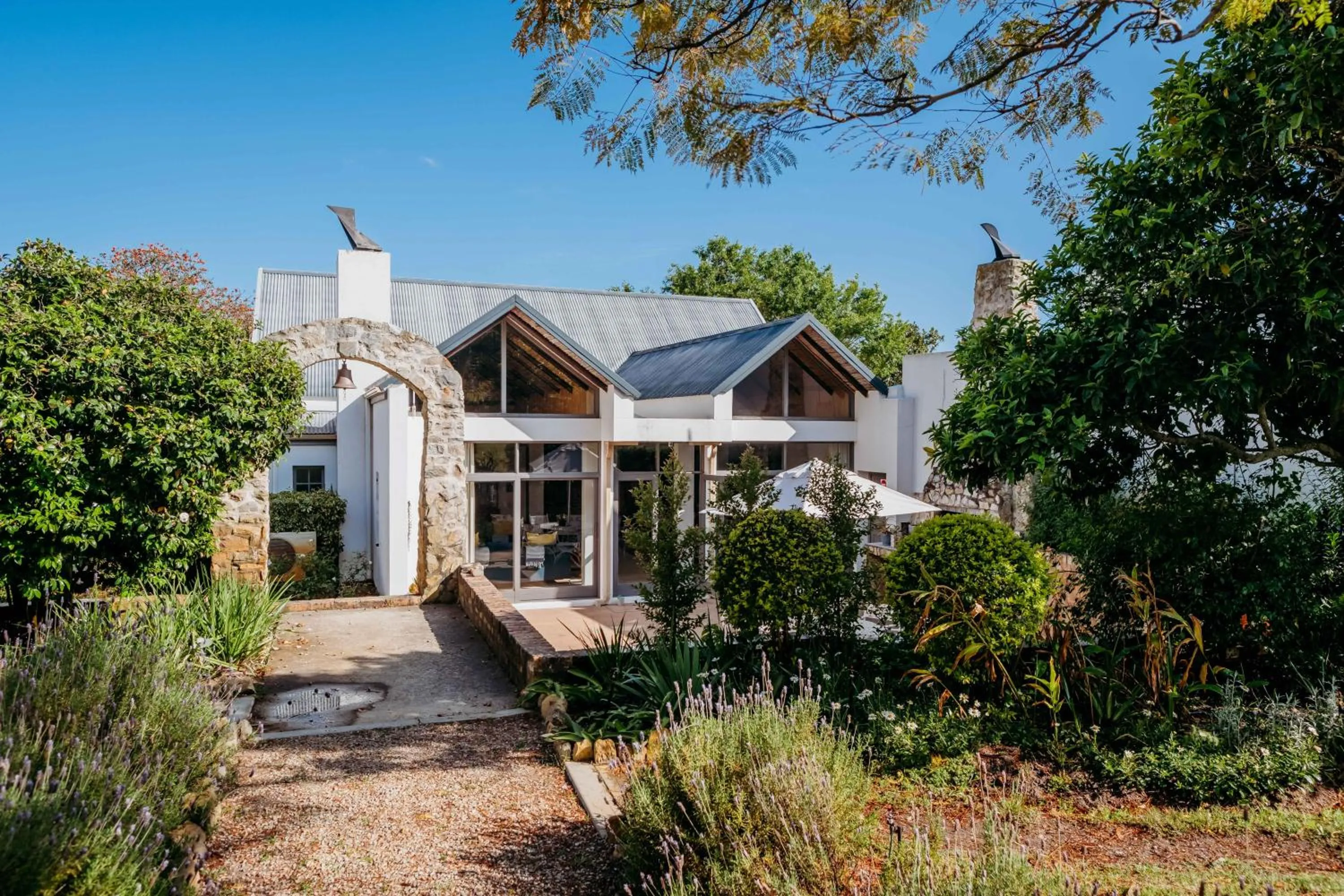 Three-Bedroom House in White Water Farm