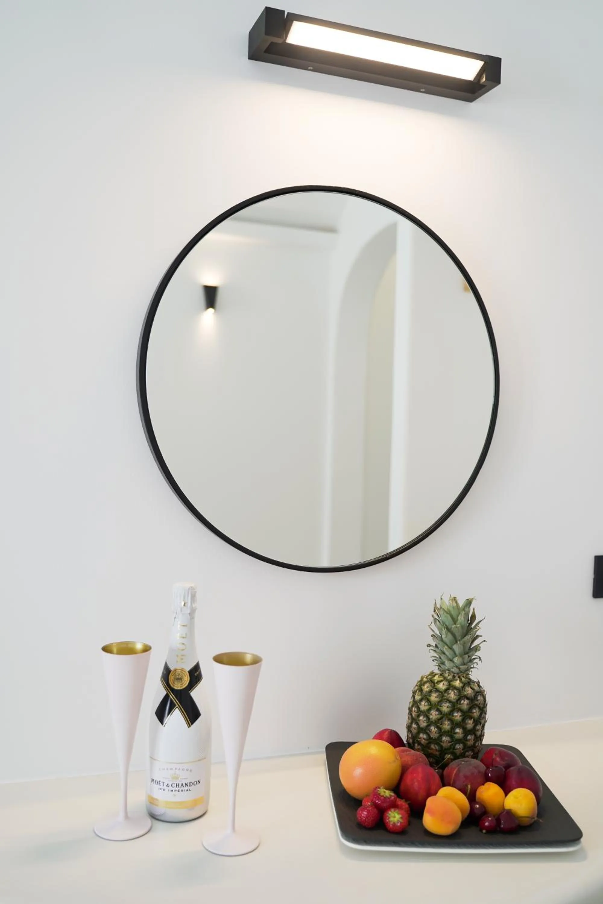 Food and drinks in King's Suites