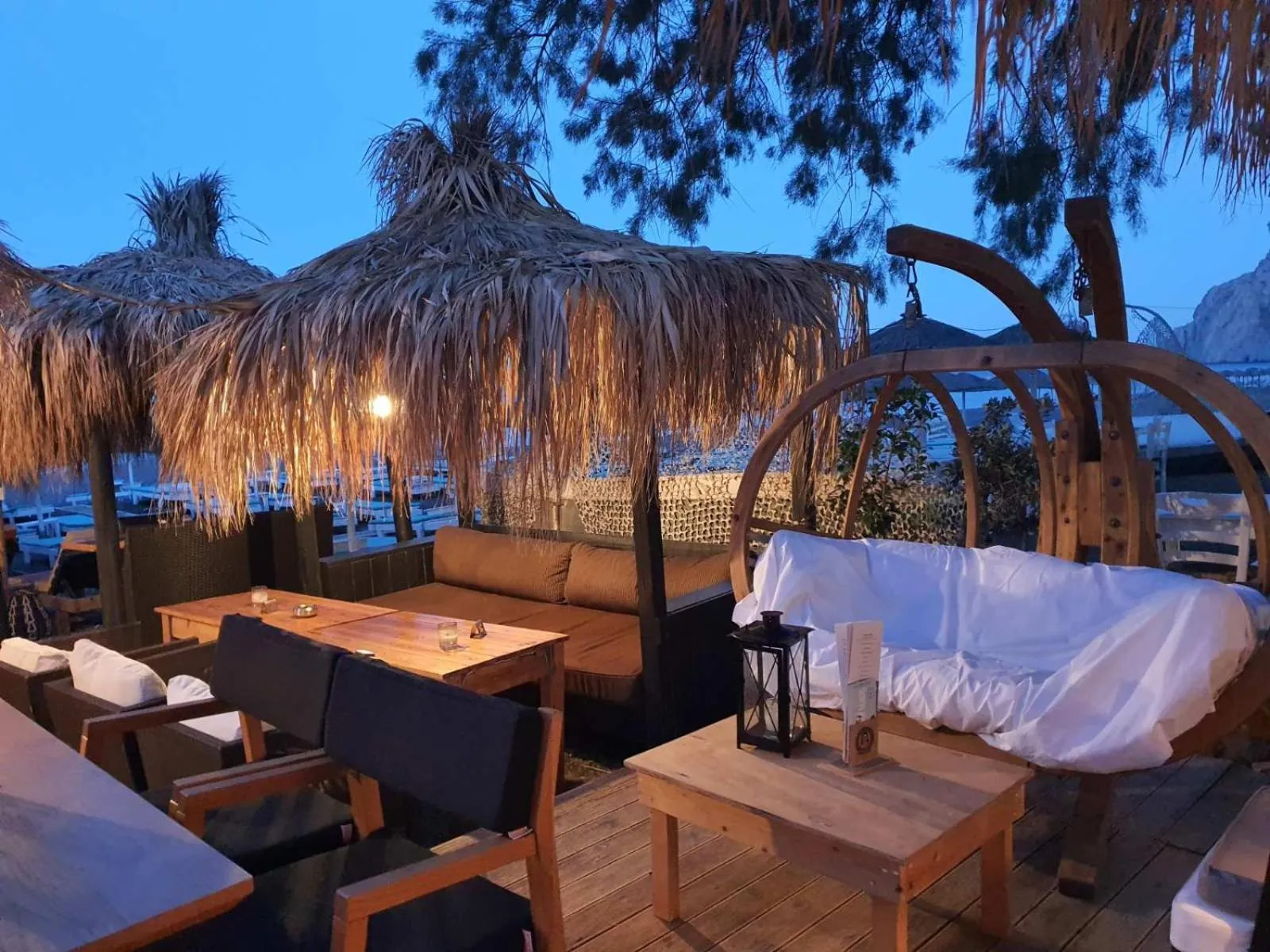 Restaurant/places to eat in King's Suites