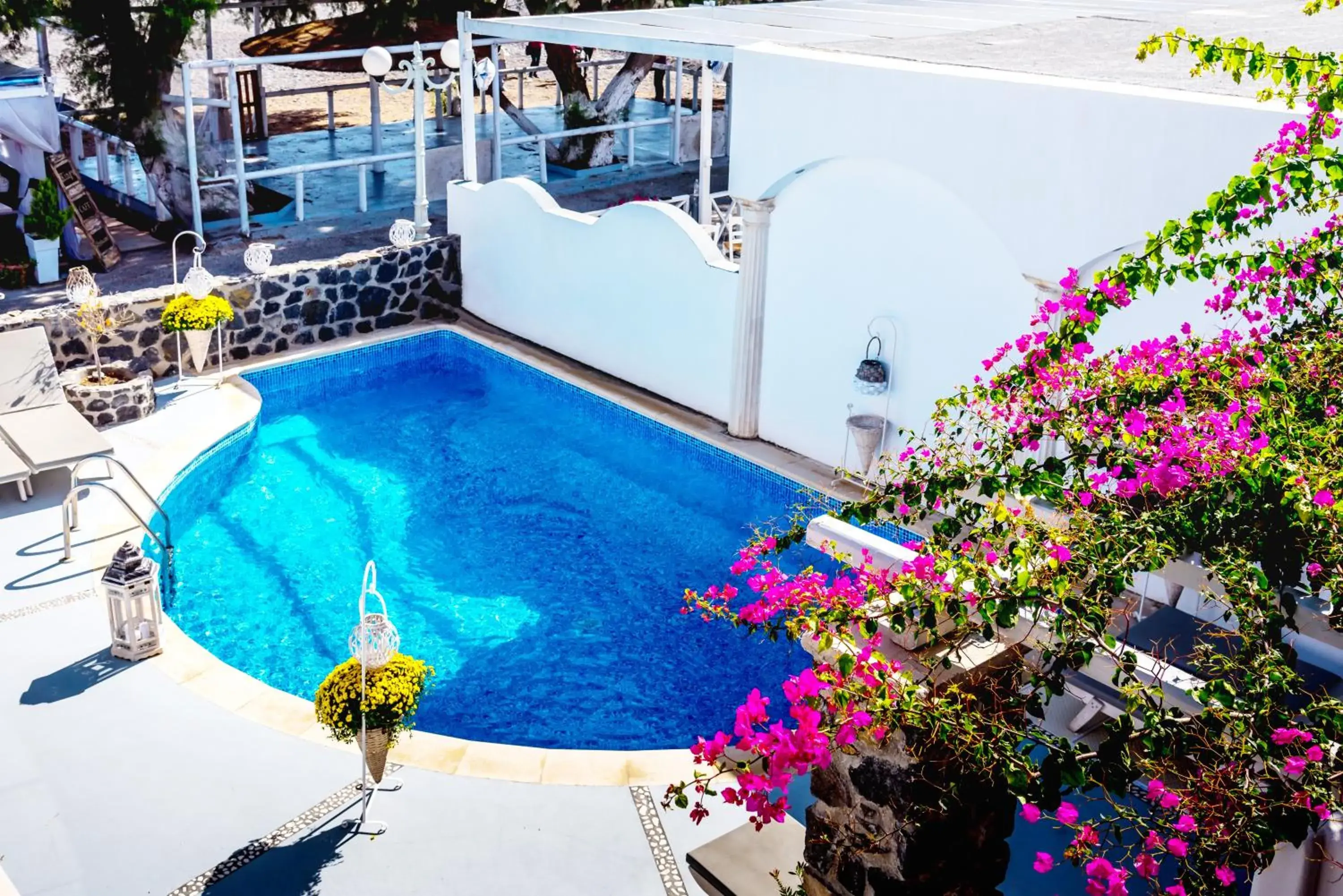 Swimming pool in King's Suites Swimming pool in King's Suites