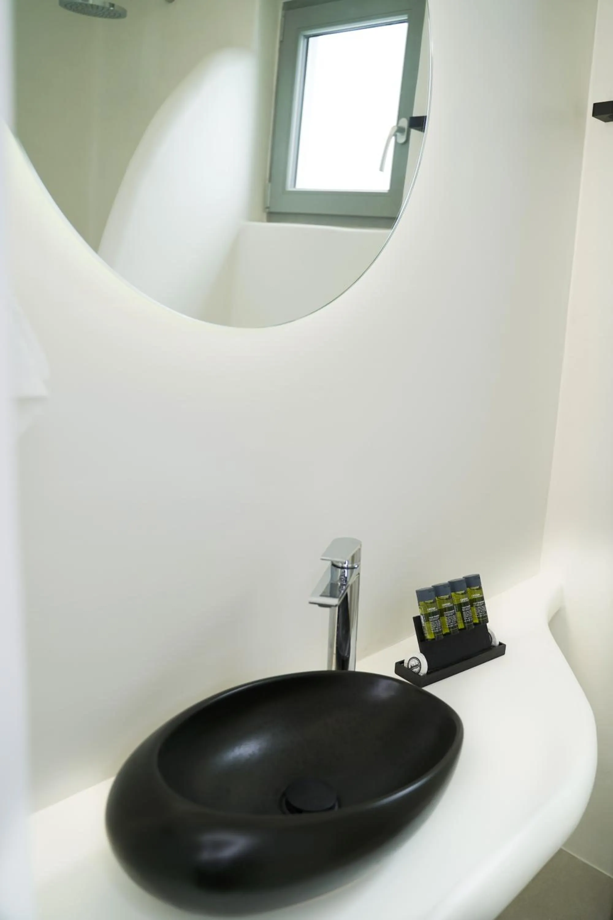 Bathroom in King's Suites