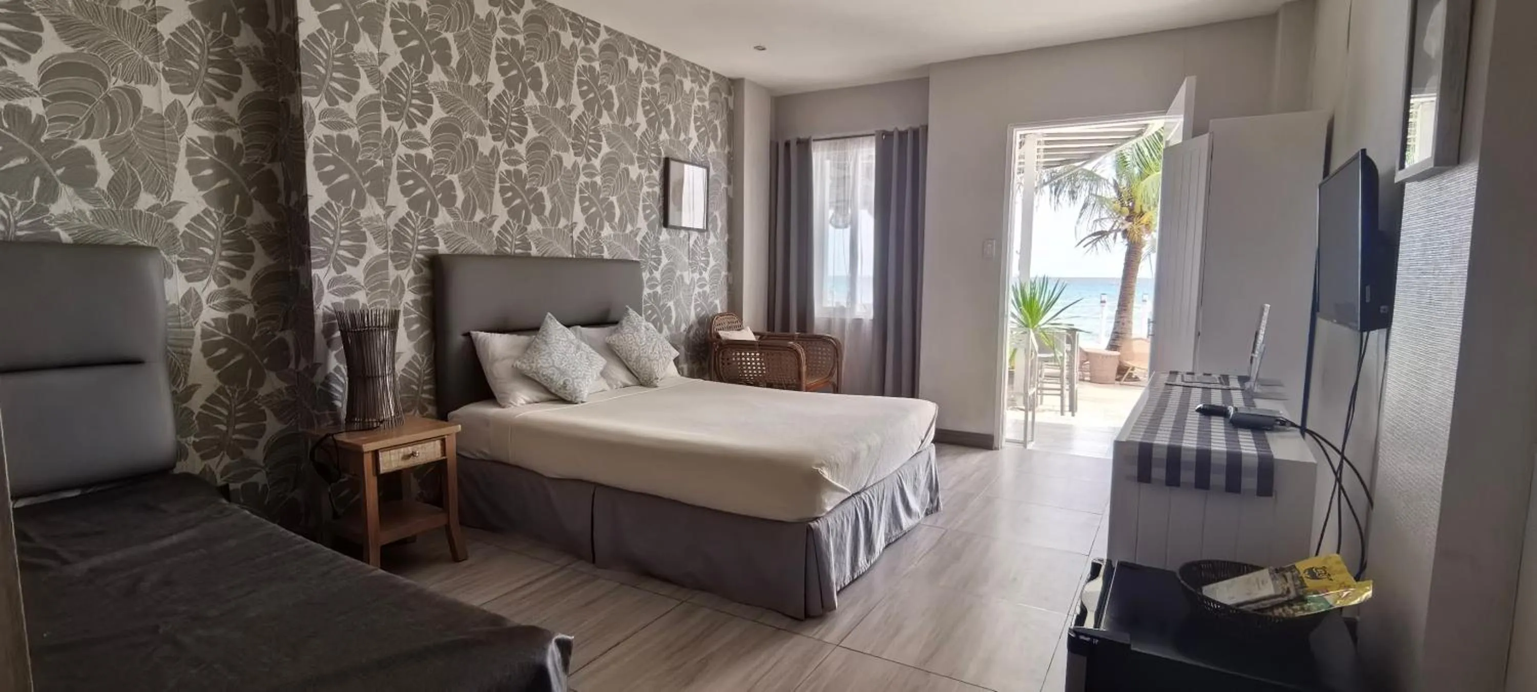 Bed in Down South 118 Beach Resort