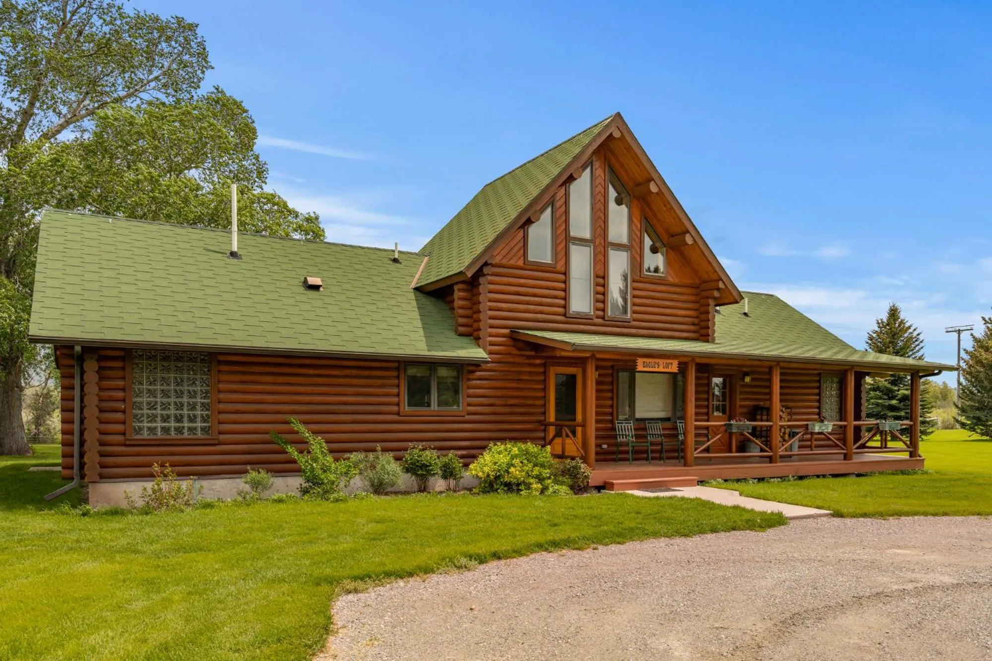 Property building in El Western Cabins & Lodges