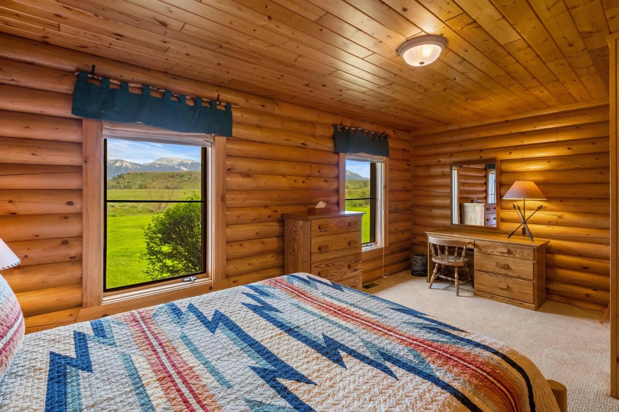 Bed in El Western Cabins & Lodges