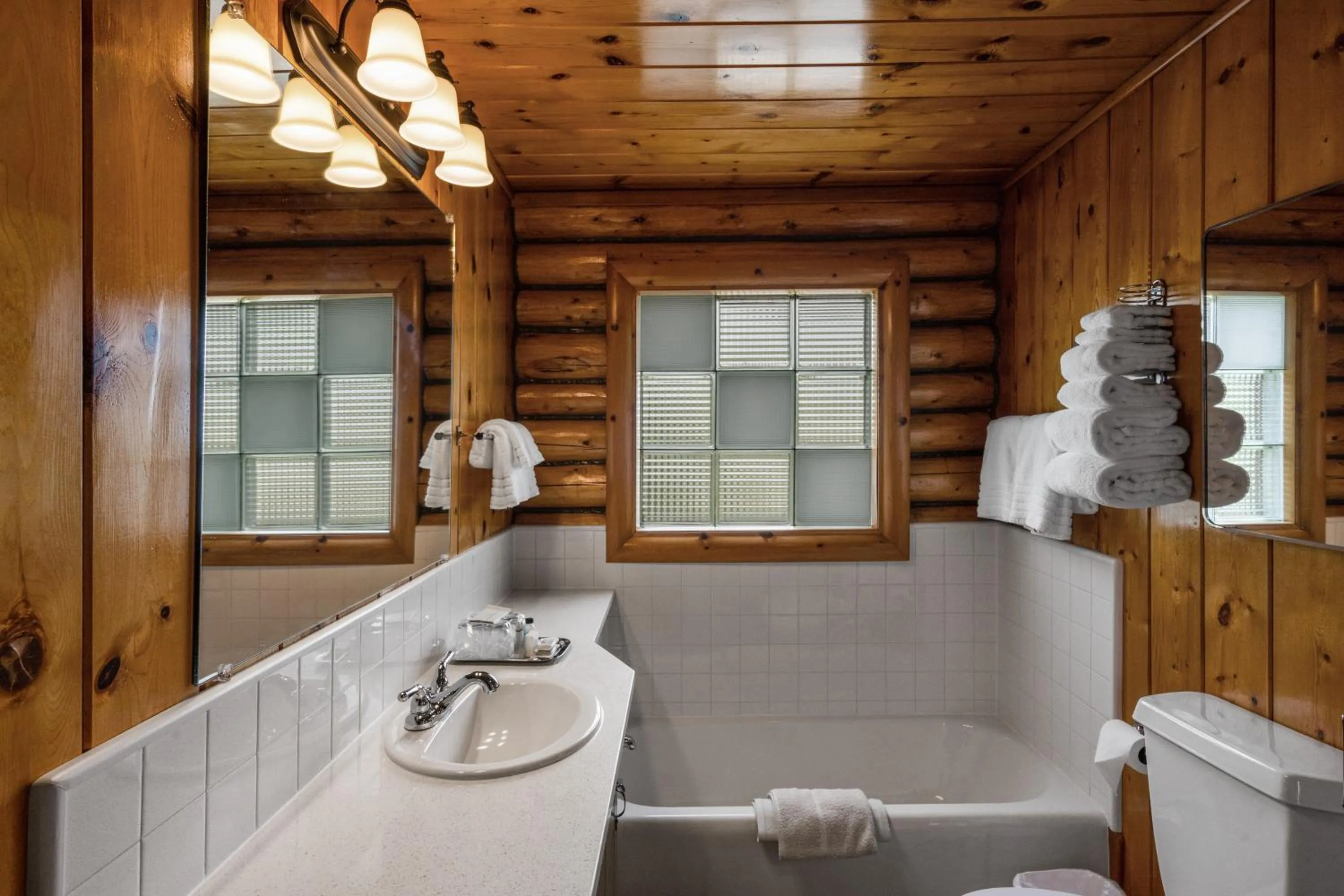 Toilet in El Western Cabins & Lodges
