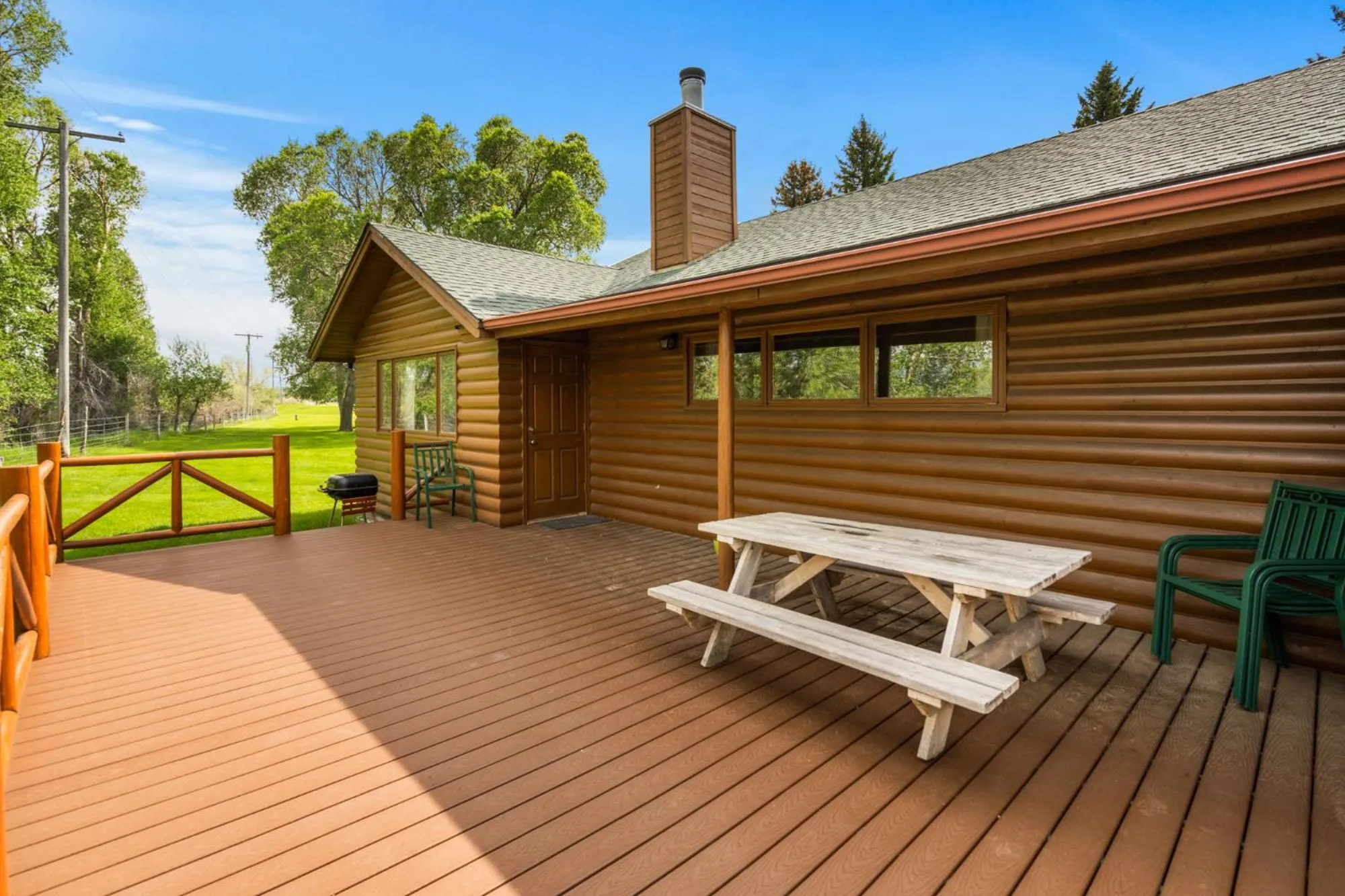 Property building in El Western Cabins & Lodges