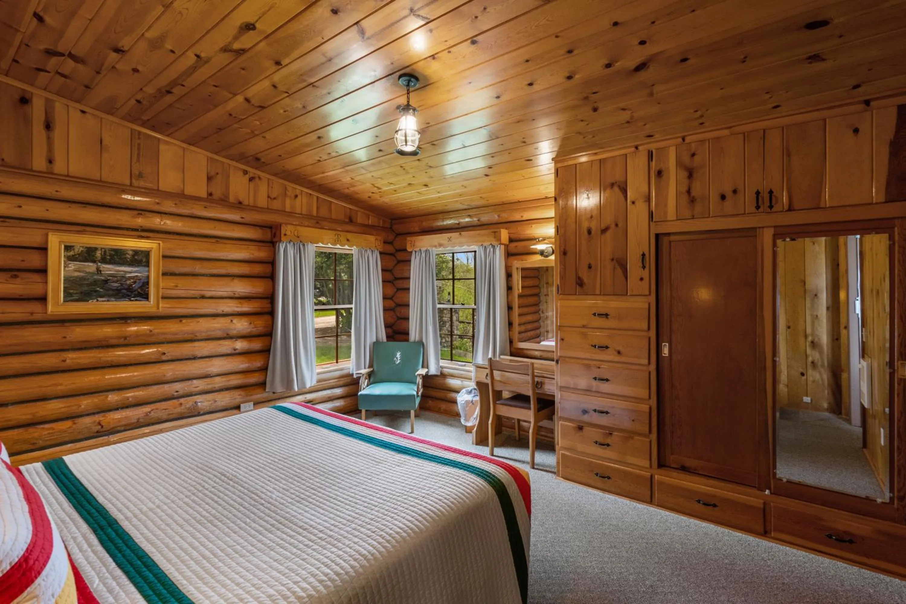 Bed in El Western Cabins & Lodges