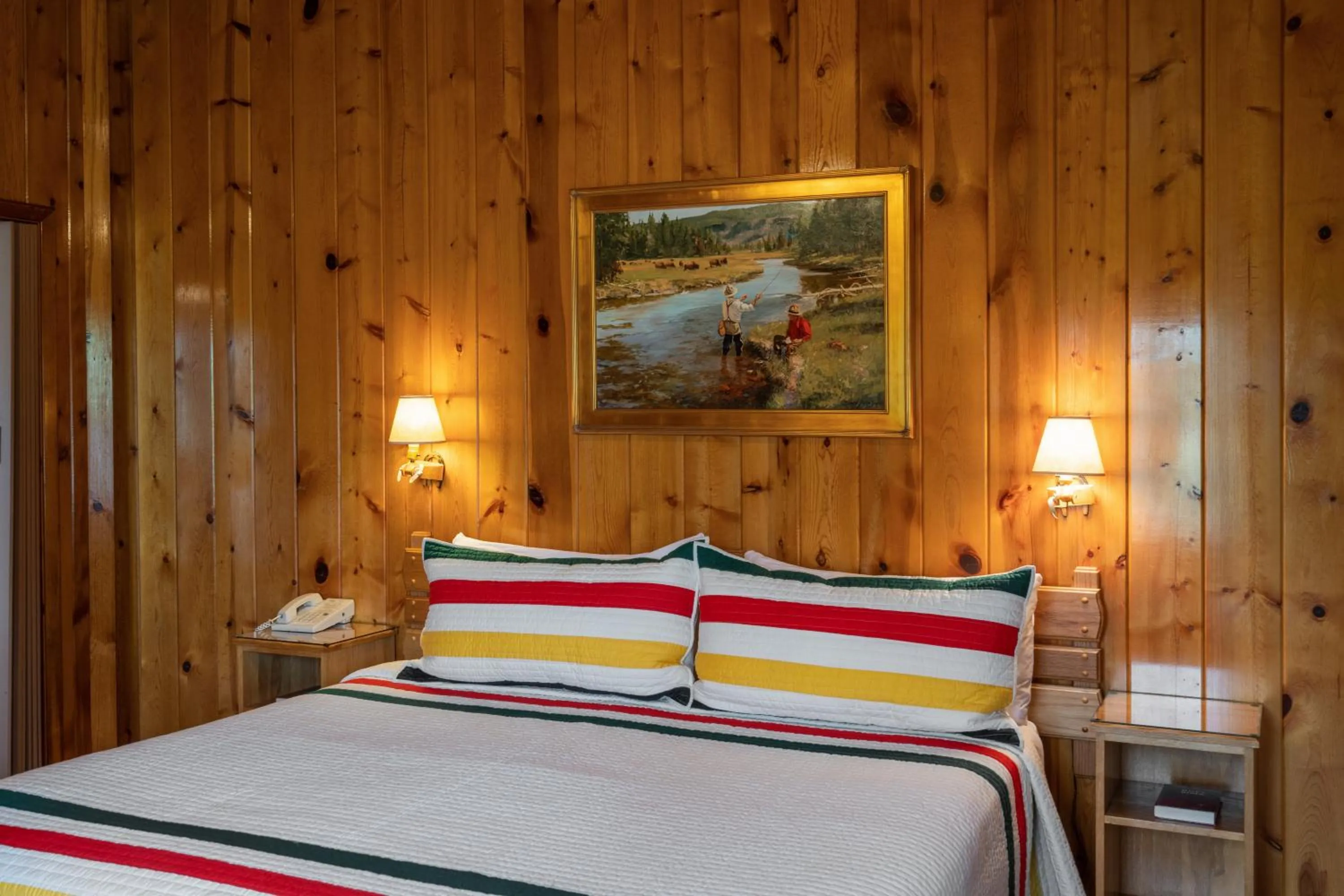 Bed in El Western Cabins & Lodges