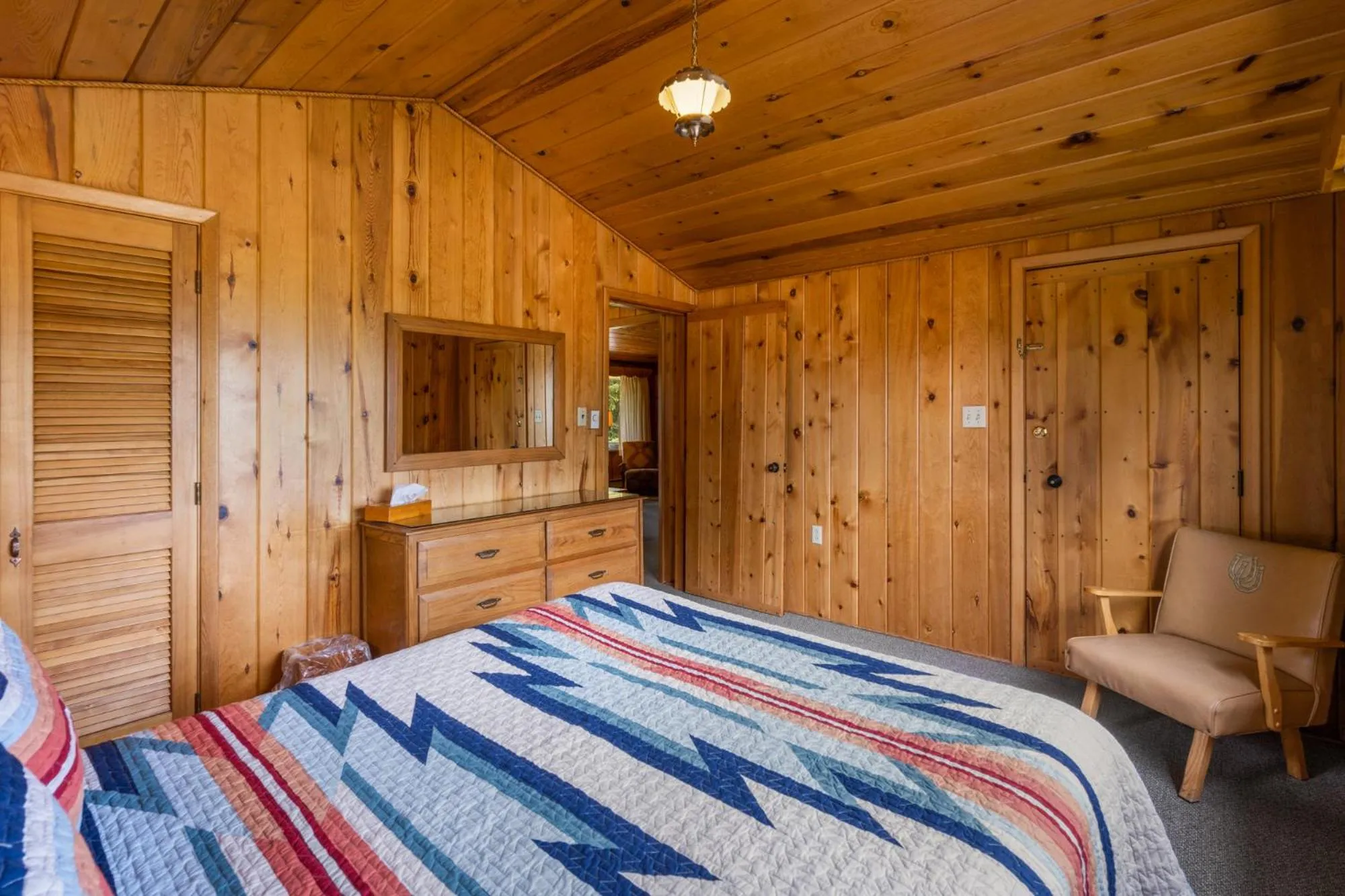 Bed in El Western Cabins & Lodges