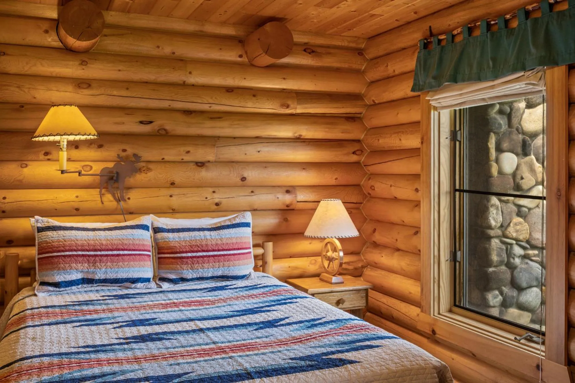 Bed in El Western Cabins & Lodges