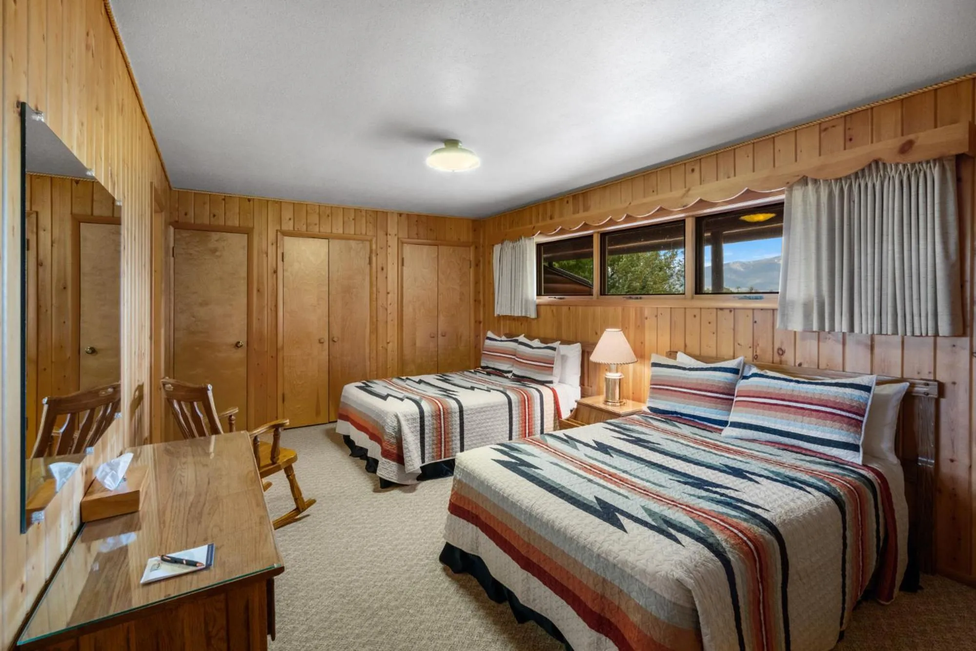 Bed in El Western Cabins & Lodges