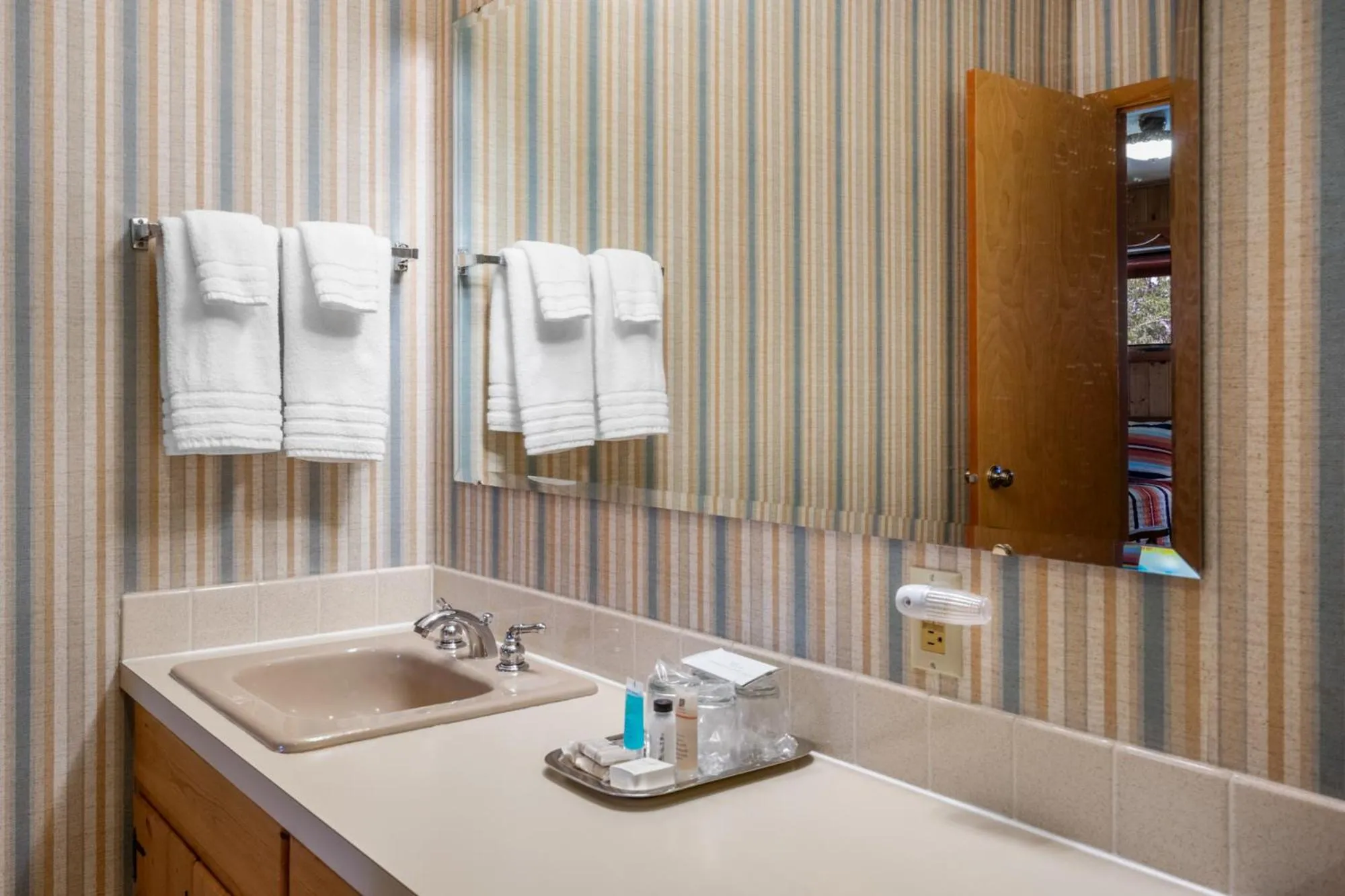 Bathroom in El Western Cabins & Lodges