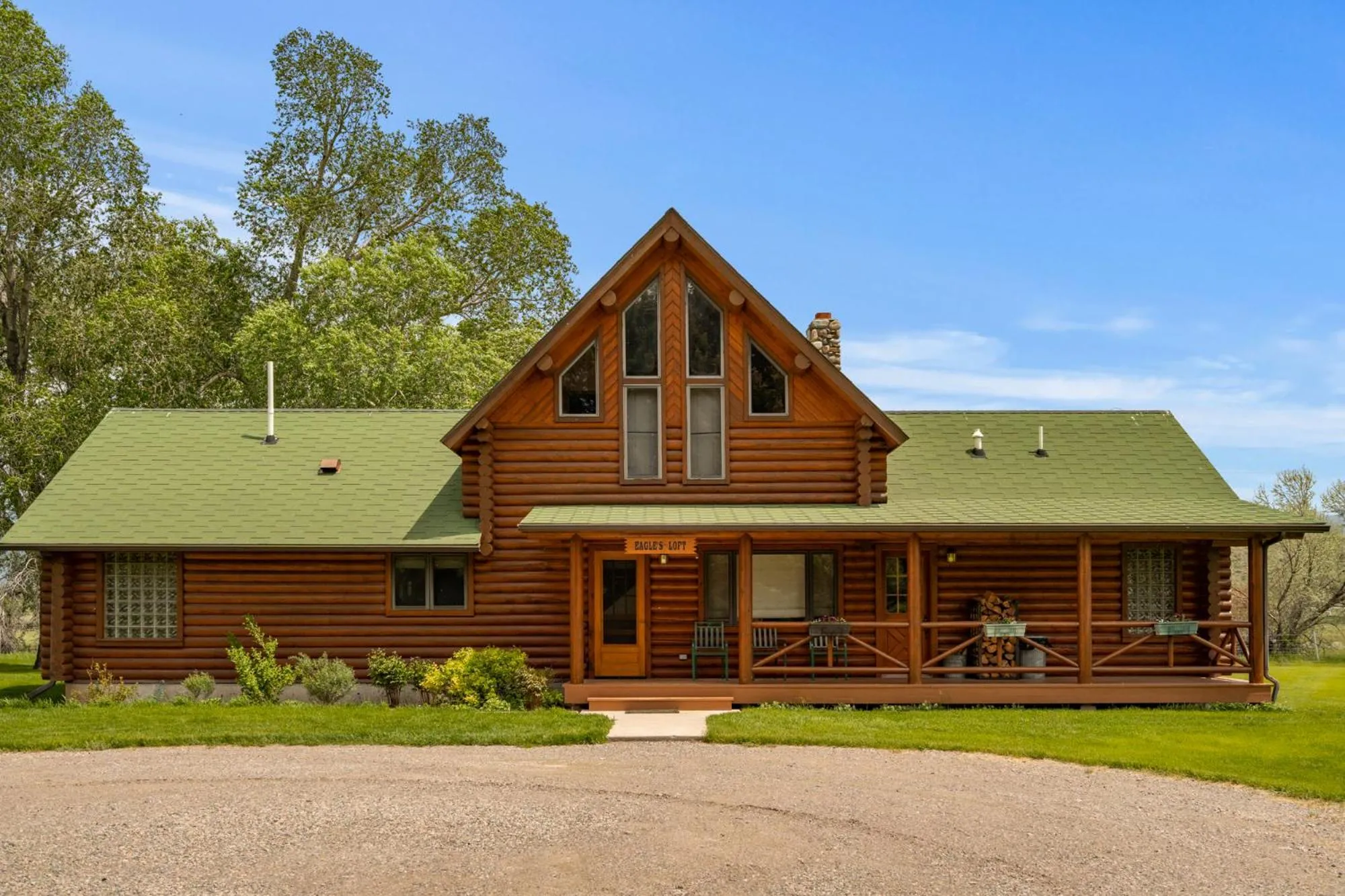 Property building in El Western Cabins & Lodges