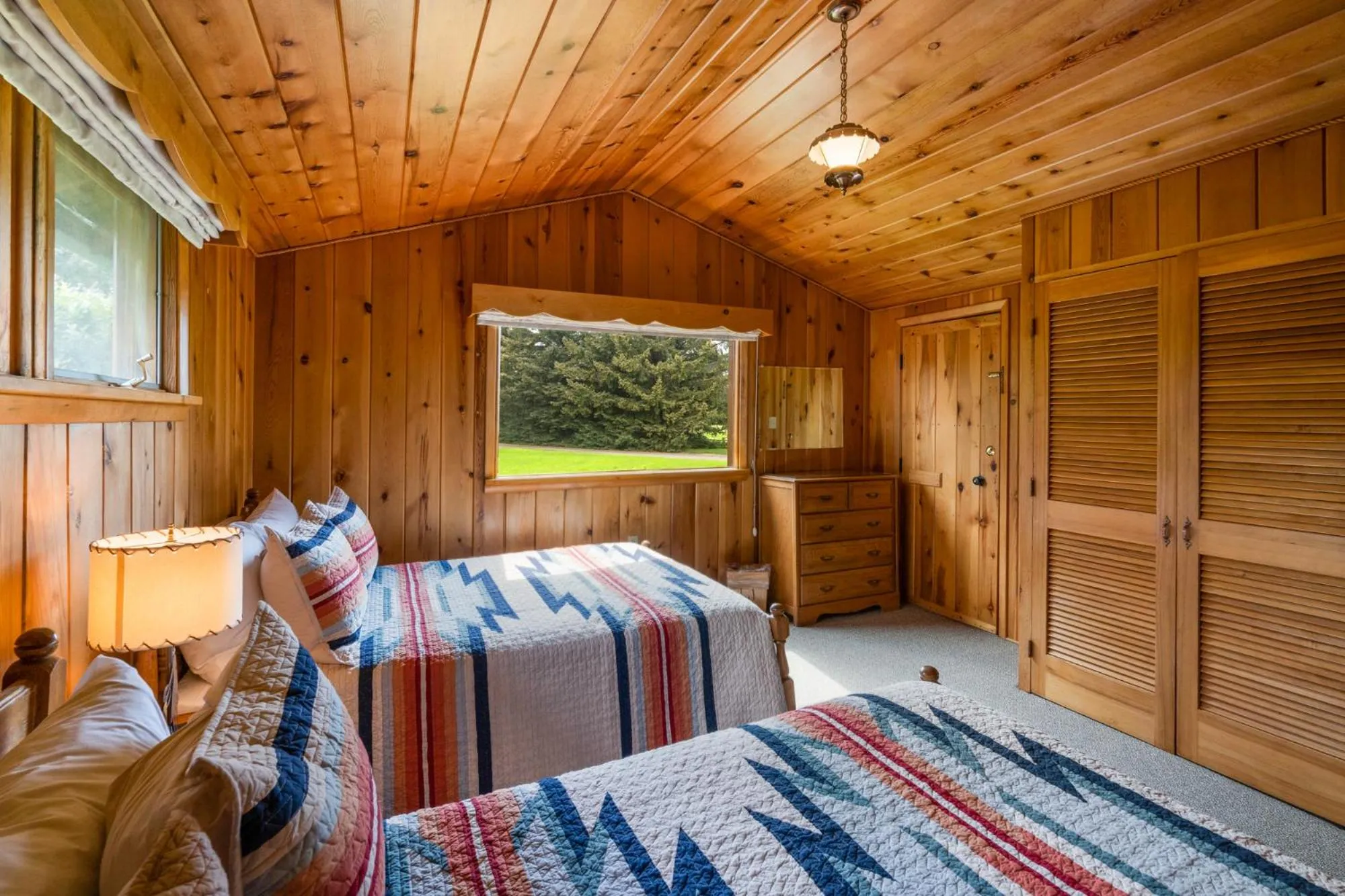 Bed in El Western Cabins & Lodges