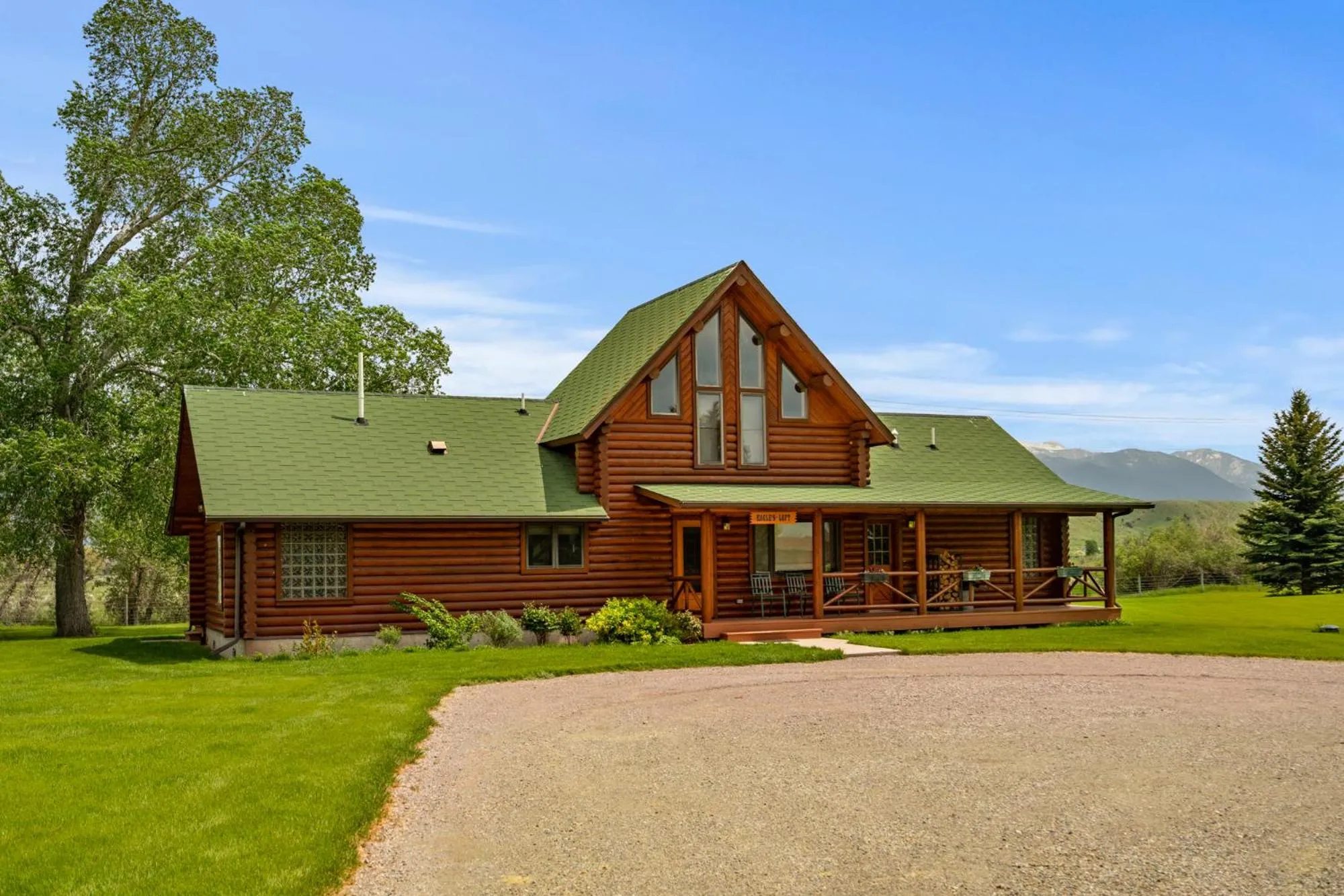 Property building in El Western Cabins & Lodges