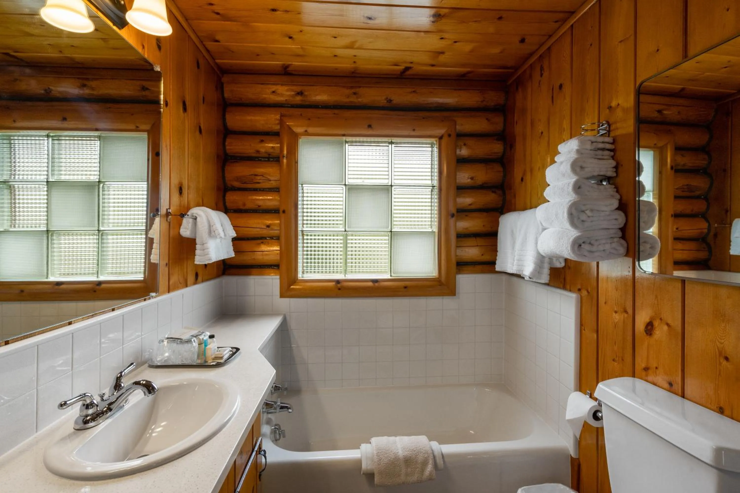 Bathroom in El Western Cabins & Lodges