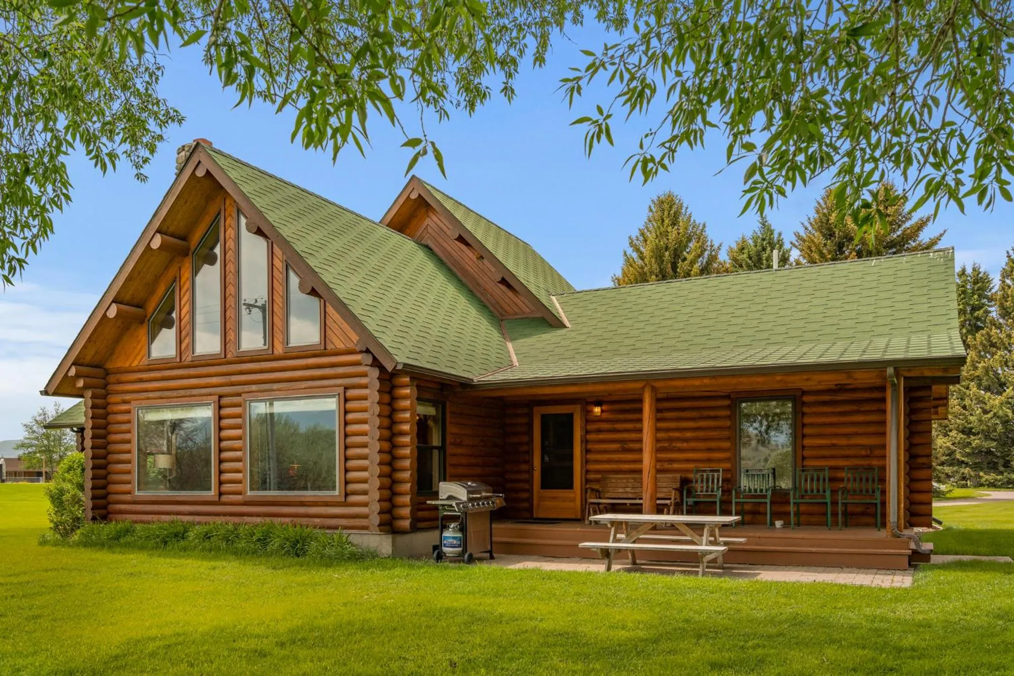 Property building in El Western Cabins & Lodges