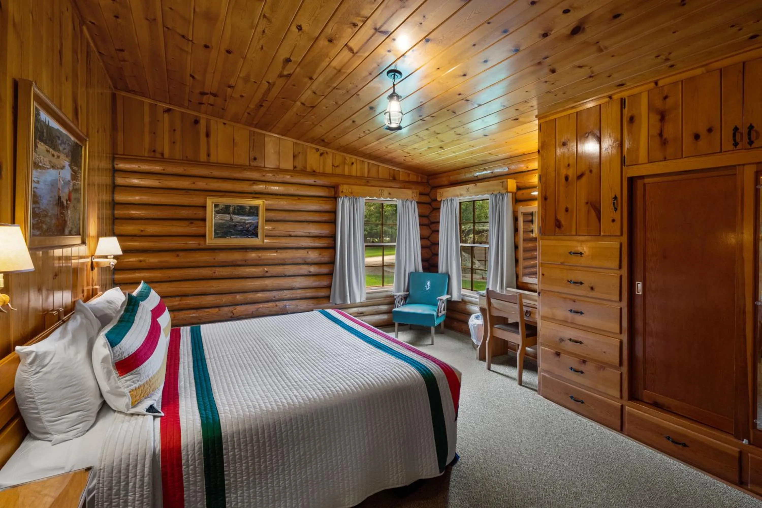 Bed in El Western Cabins & Lodges