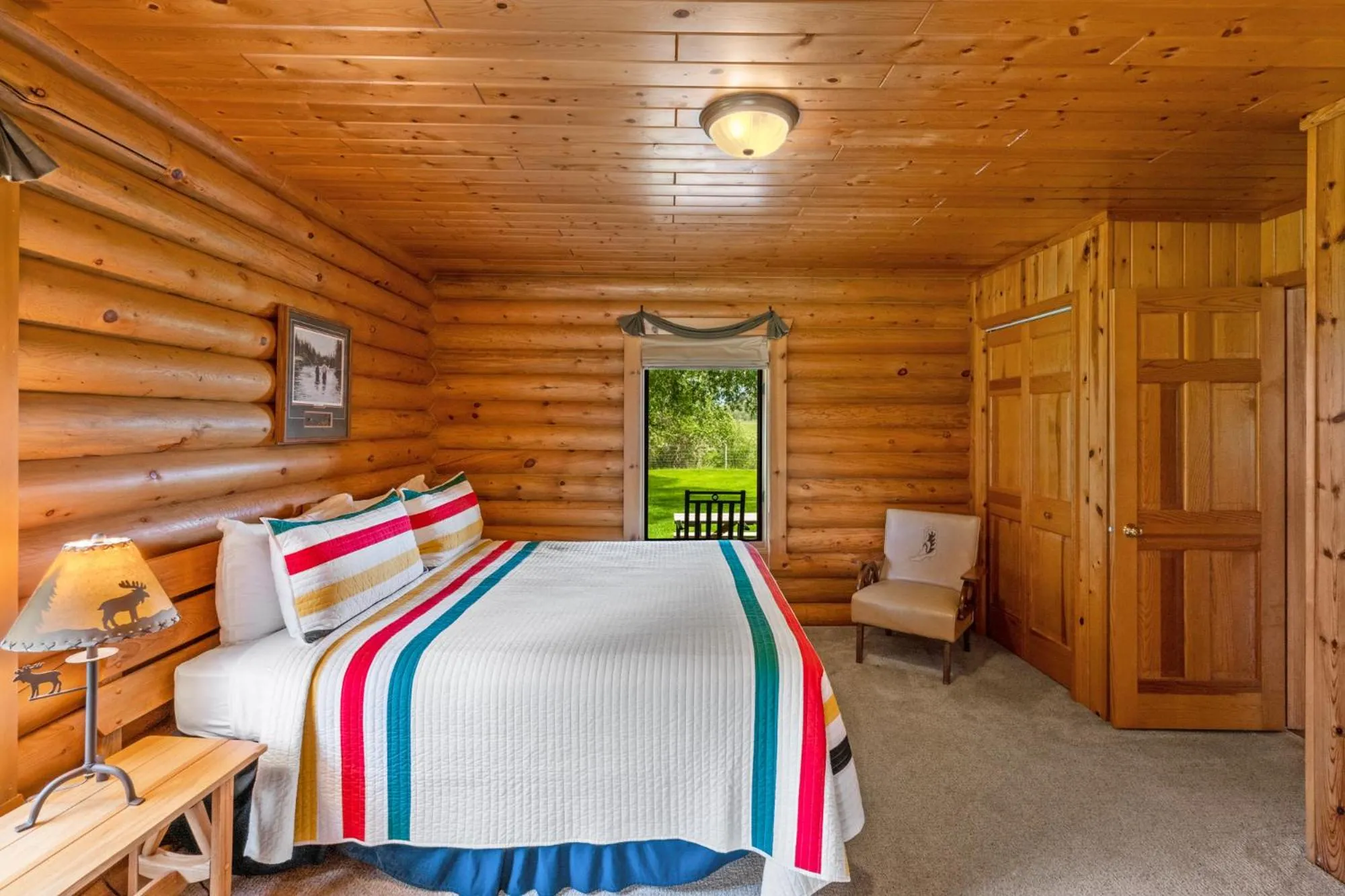 Bed in El Western Cabins & Lodges