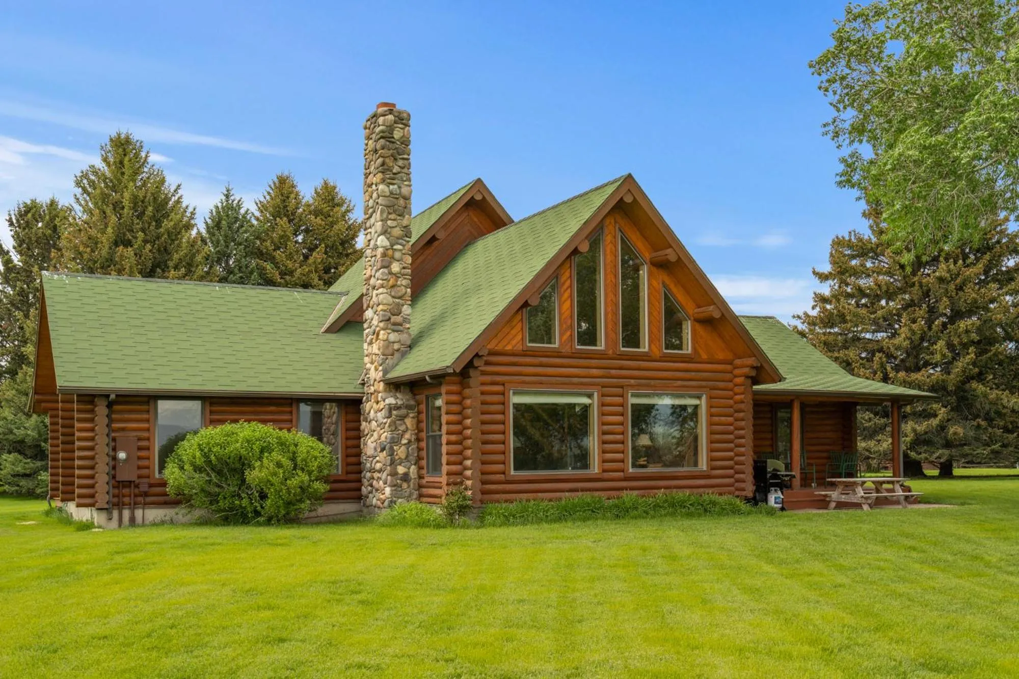 Property building in El Western Cabins & Lodges