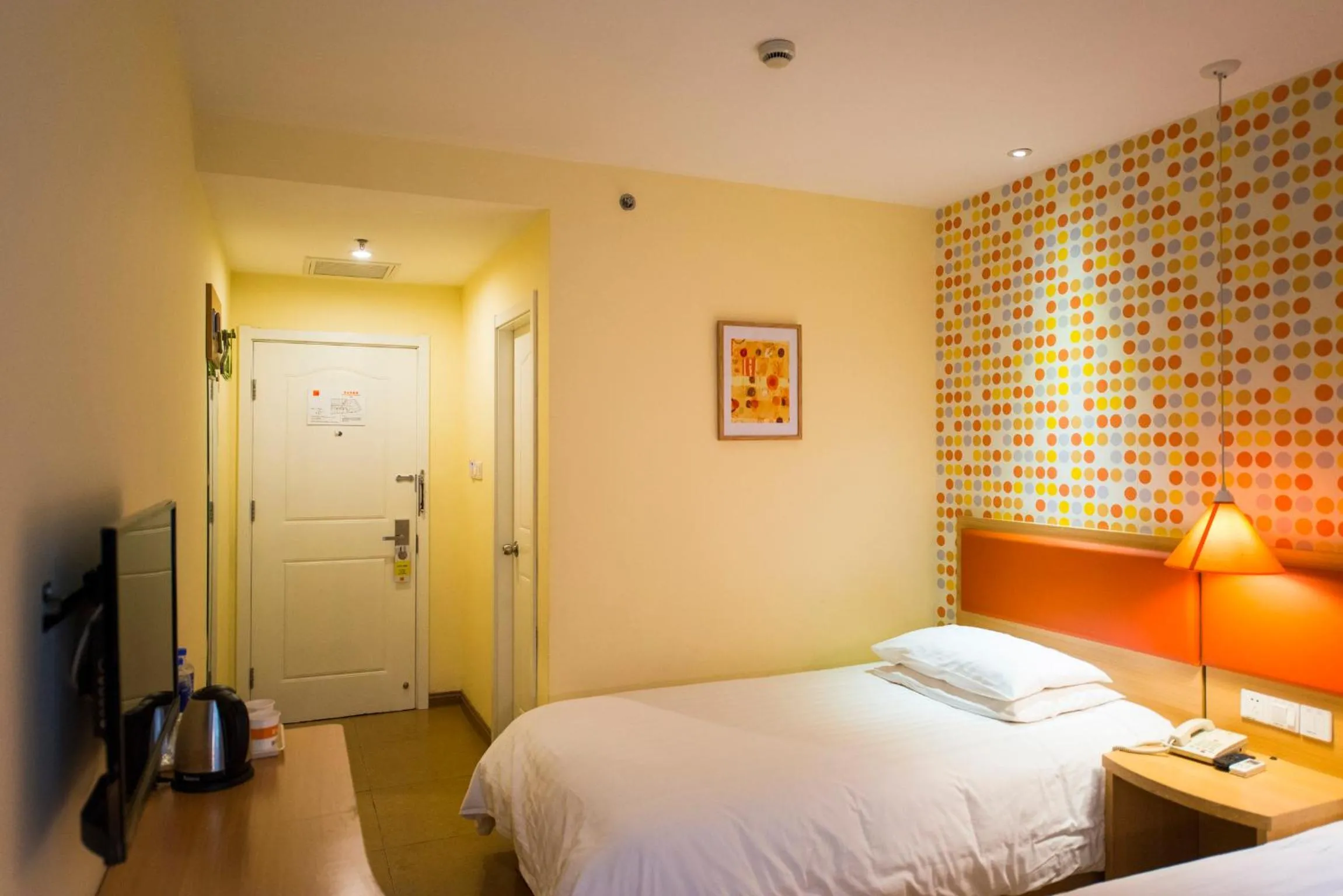 Bed in Home Inn Suzhou Taihu Lake Dongshan Town