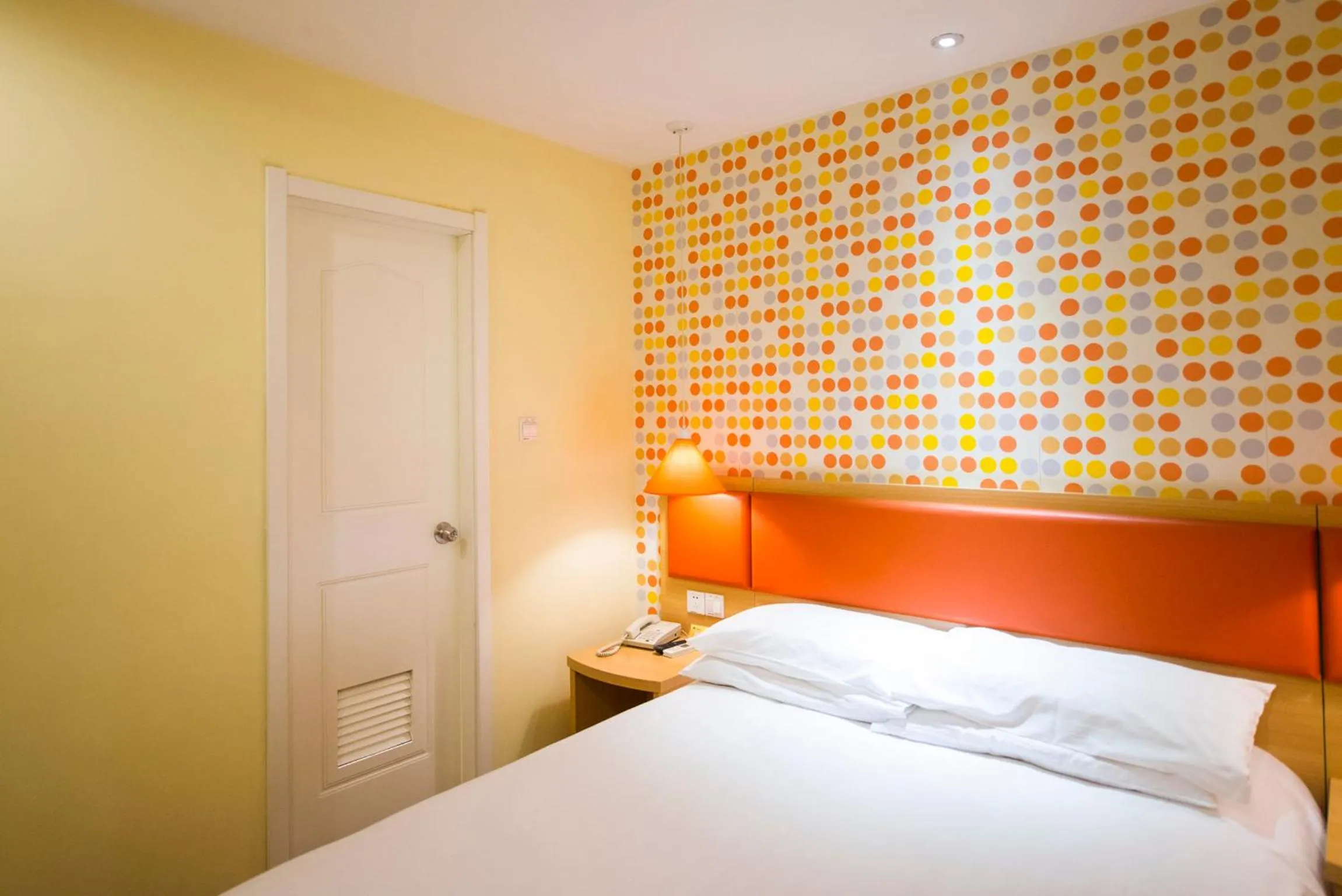 Bed in Home Inn Suzhou Taihu Lake Dongshan Town