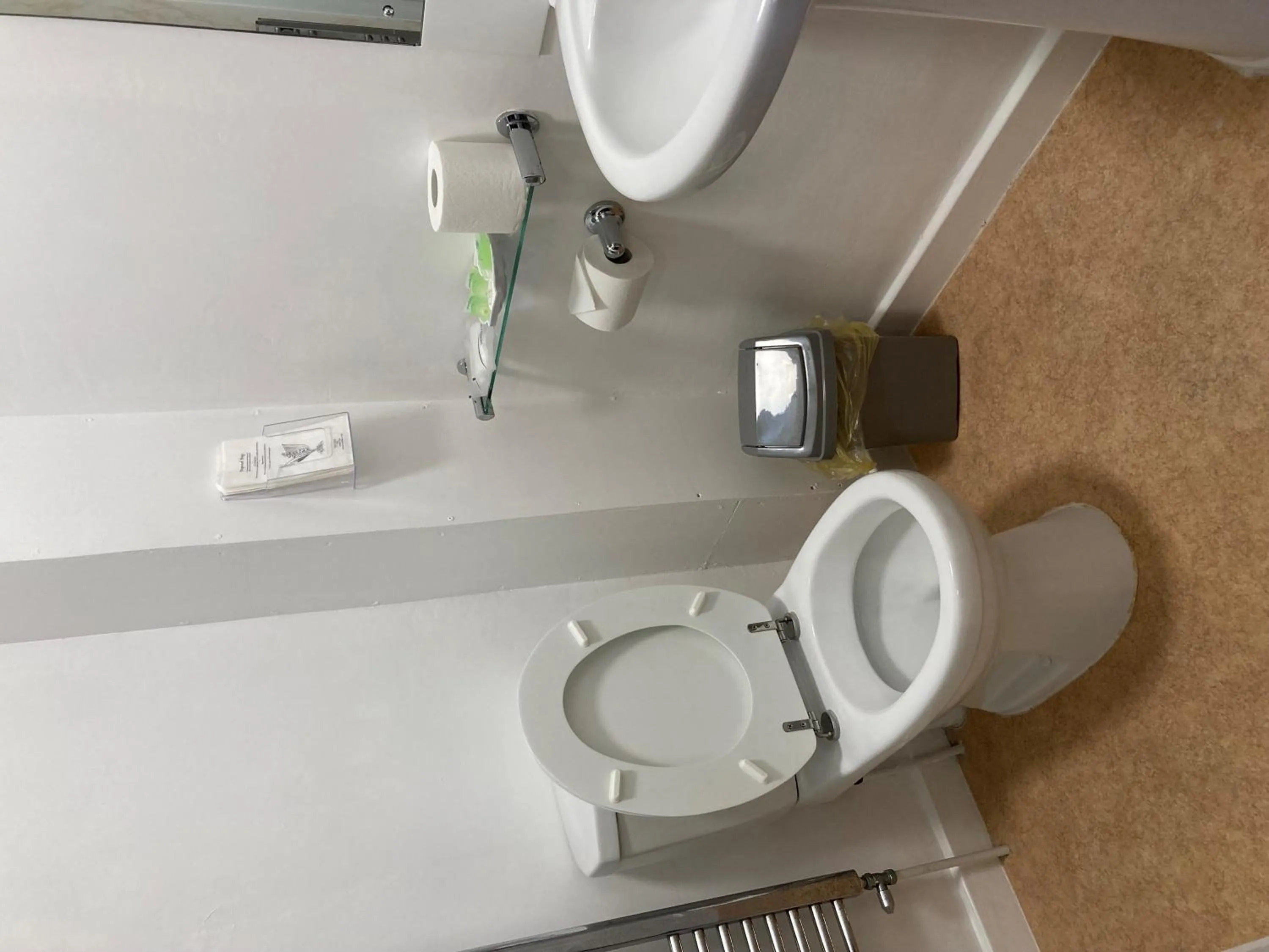 Toilet in The Lenbrook