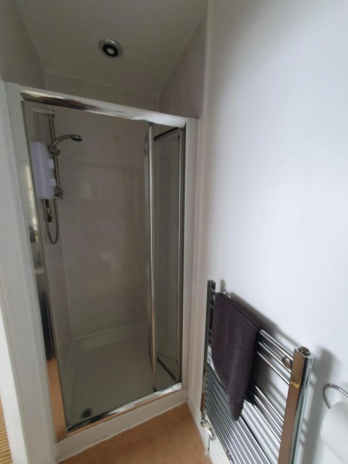 Shower in The Lenbrook