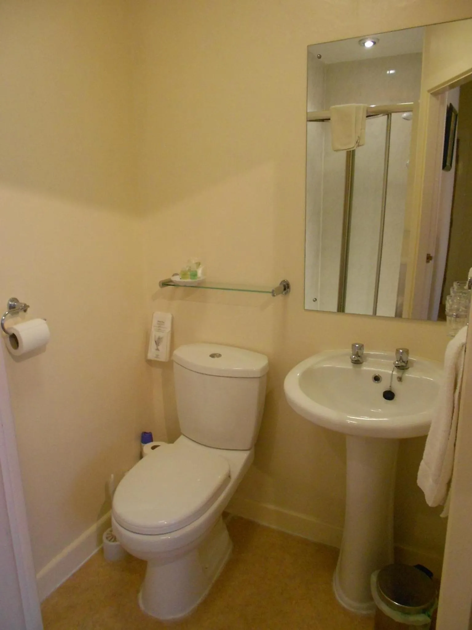 Toilet in The Lenbrook