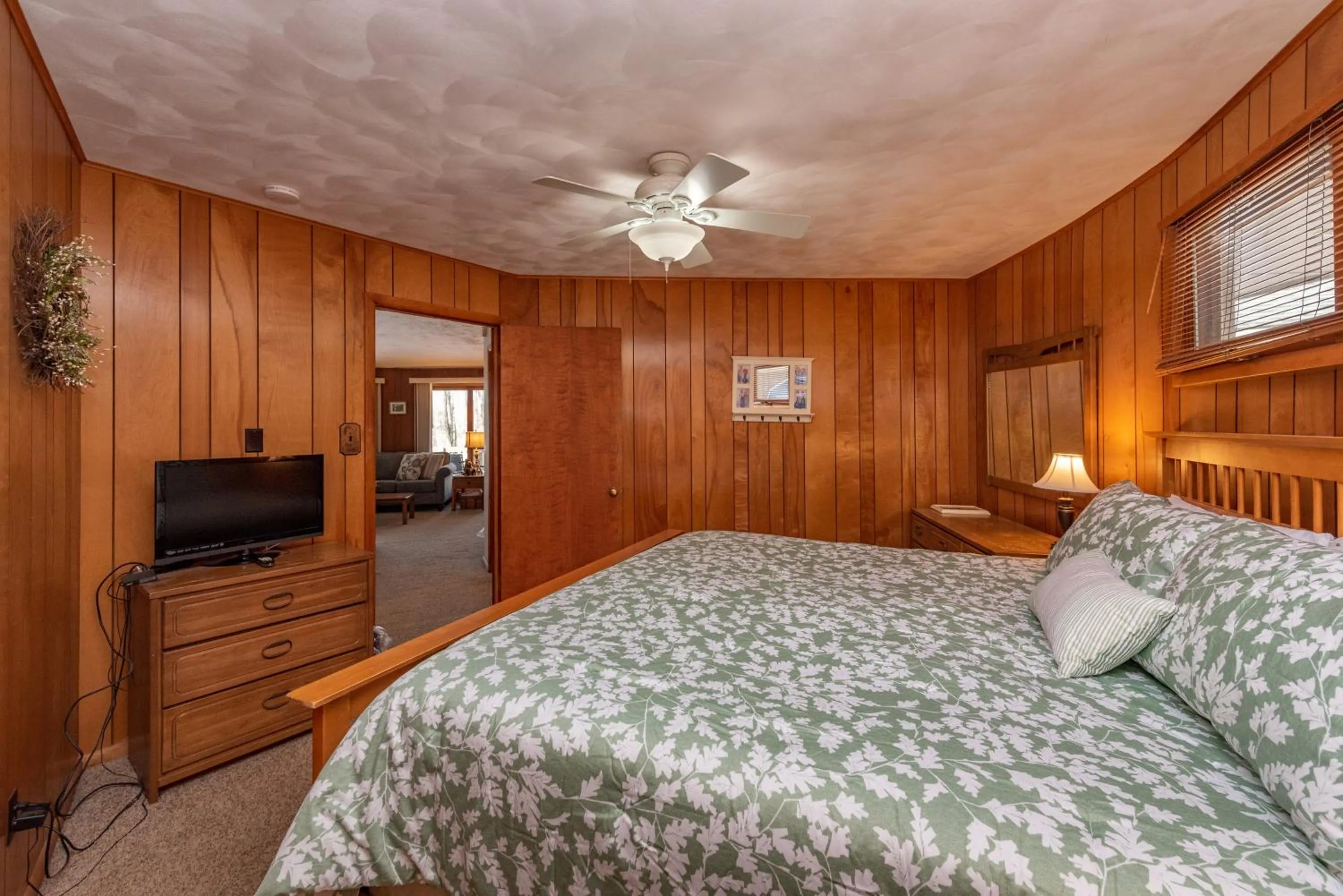 Bed in Finn McCools