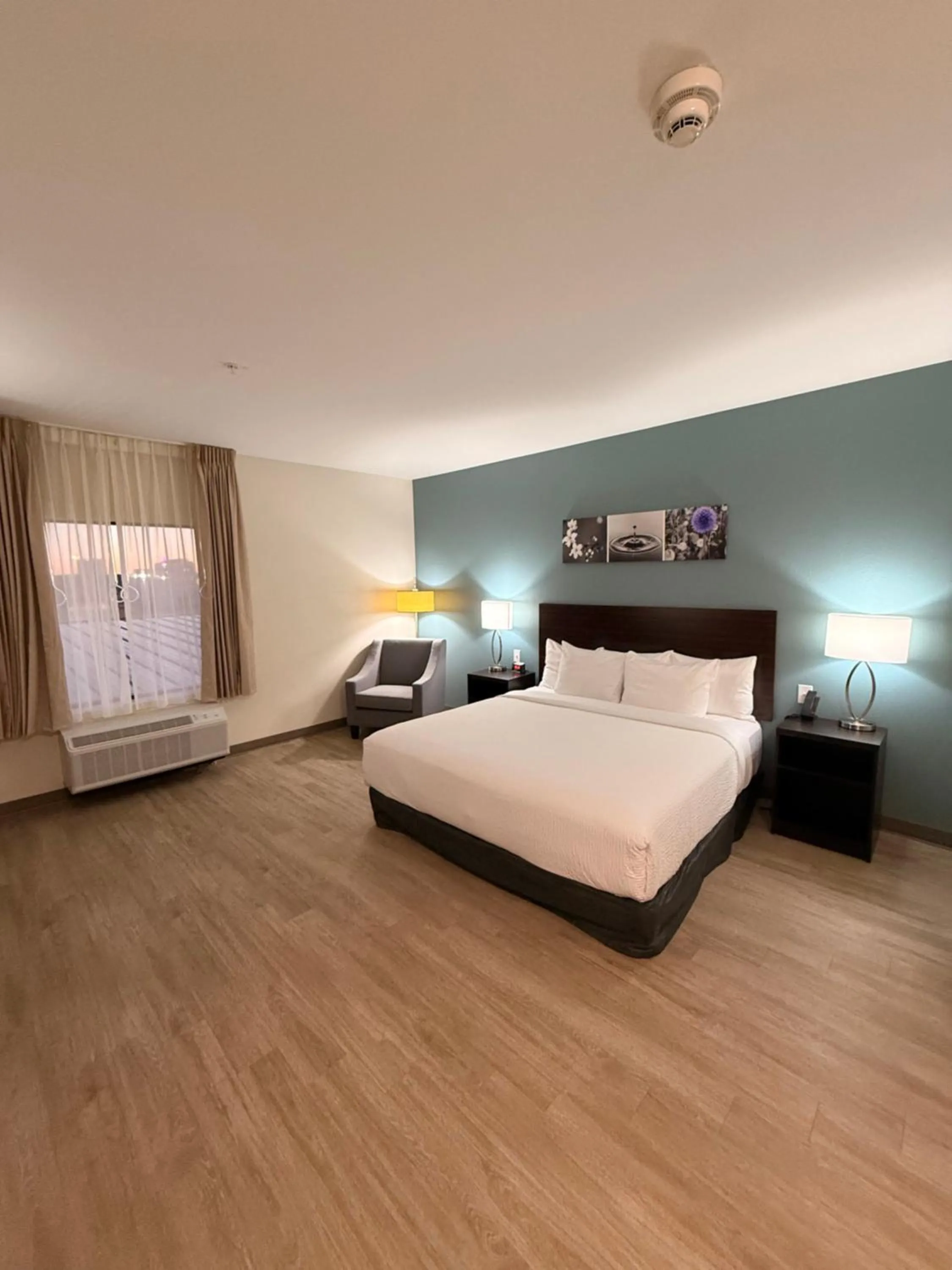 King Room - Disability Access/Non Smoking  in Sleep Inn - Oklahoma City Airport