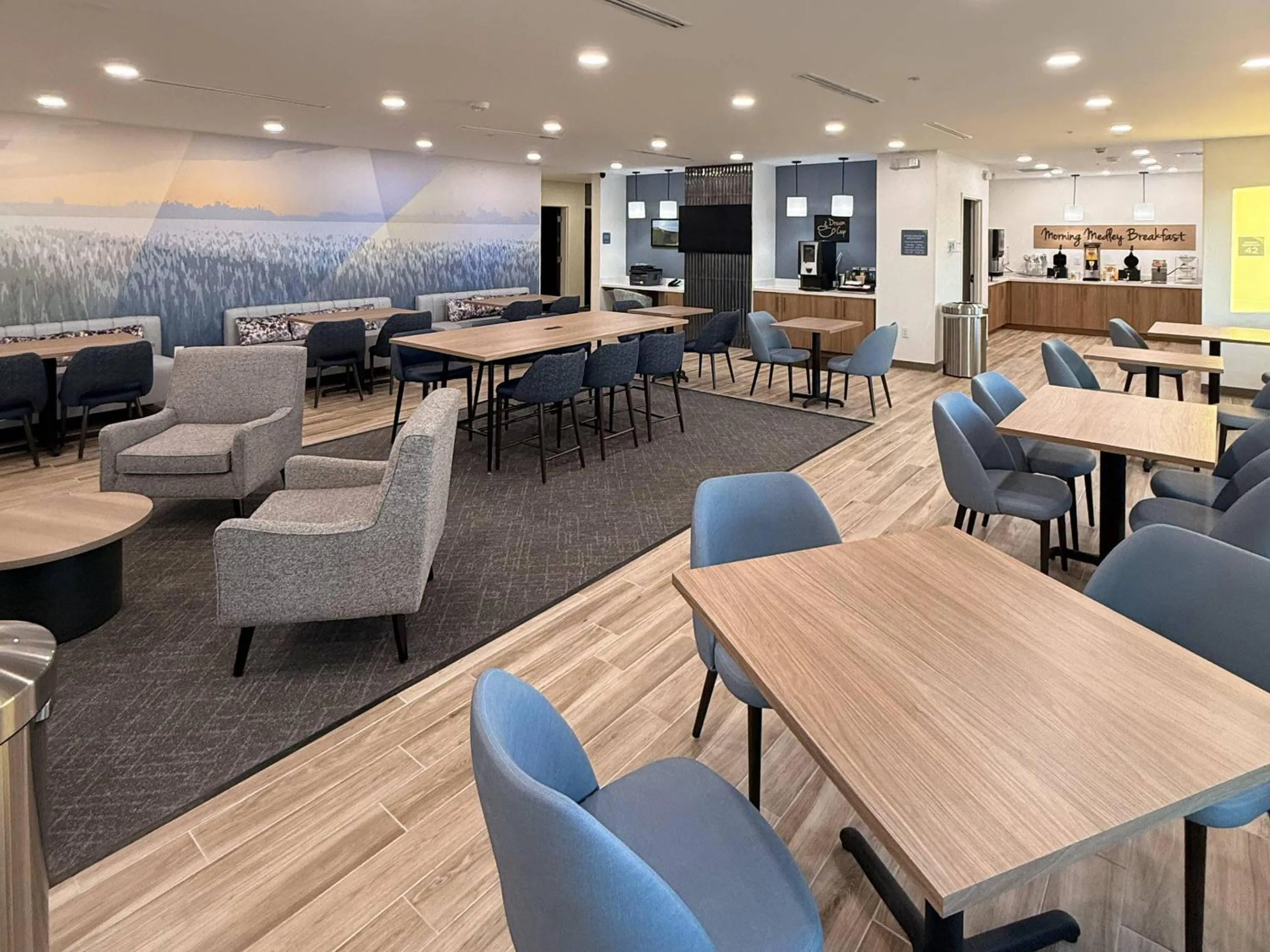 Breakfast in Mainstay Suites - Oklahoma City Airport