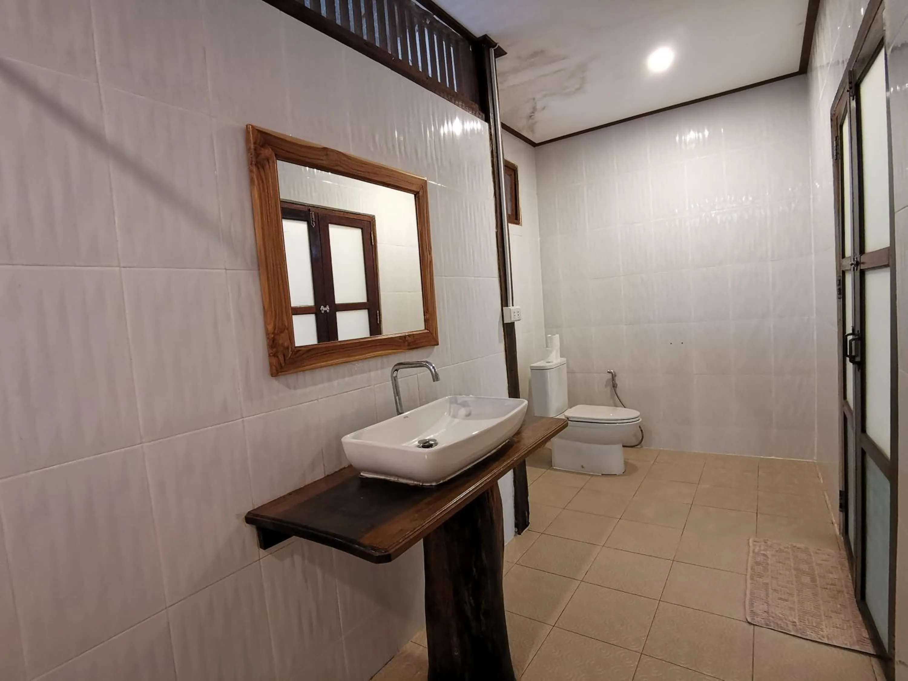 Bathroom in Tadlo Lodge