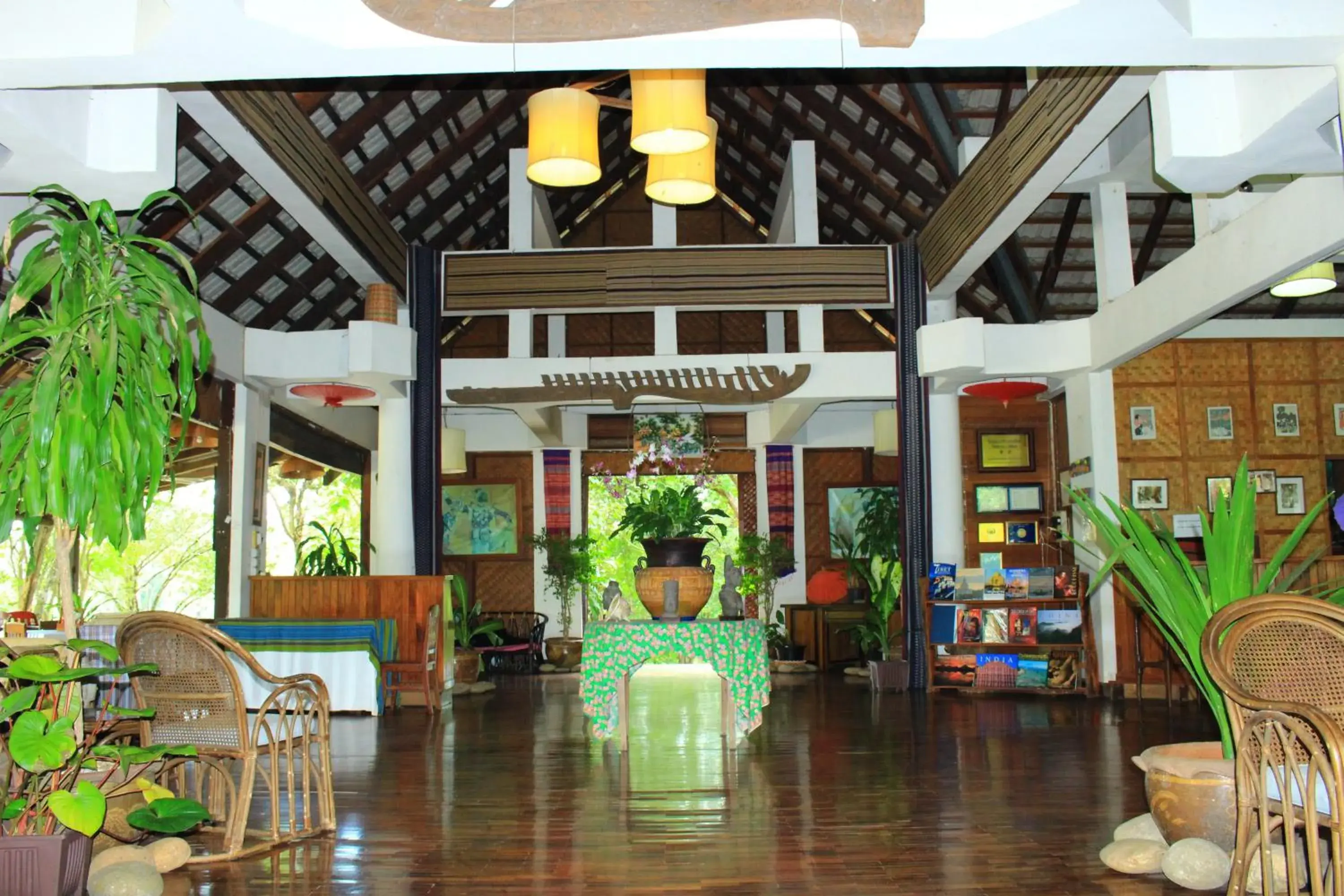 Restaurant/places to eat in Tadlo Lodge Restaurant/places to eat in Tadlo Lodge