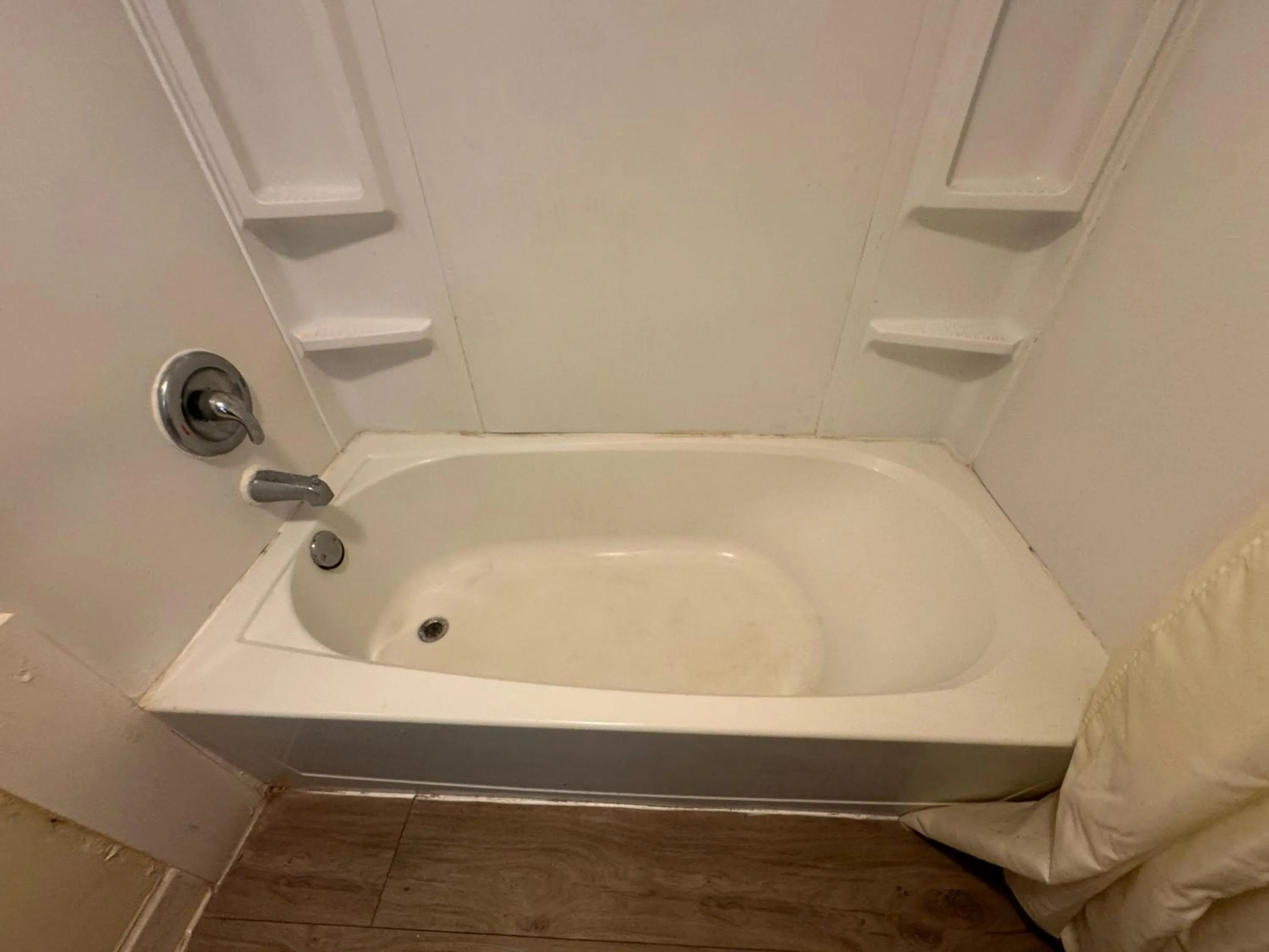 Bathroom in Night Inn by Hotel O Selma I 95