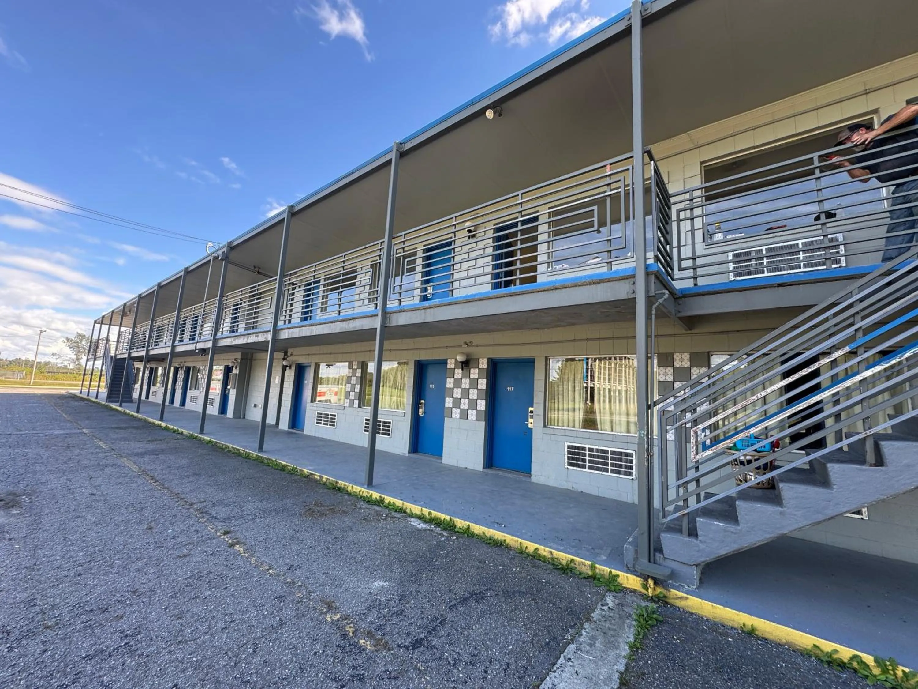 Facade/entrance in Night Inn by Hotel O Selma I 95