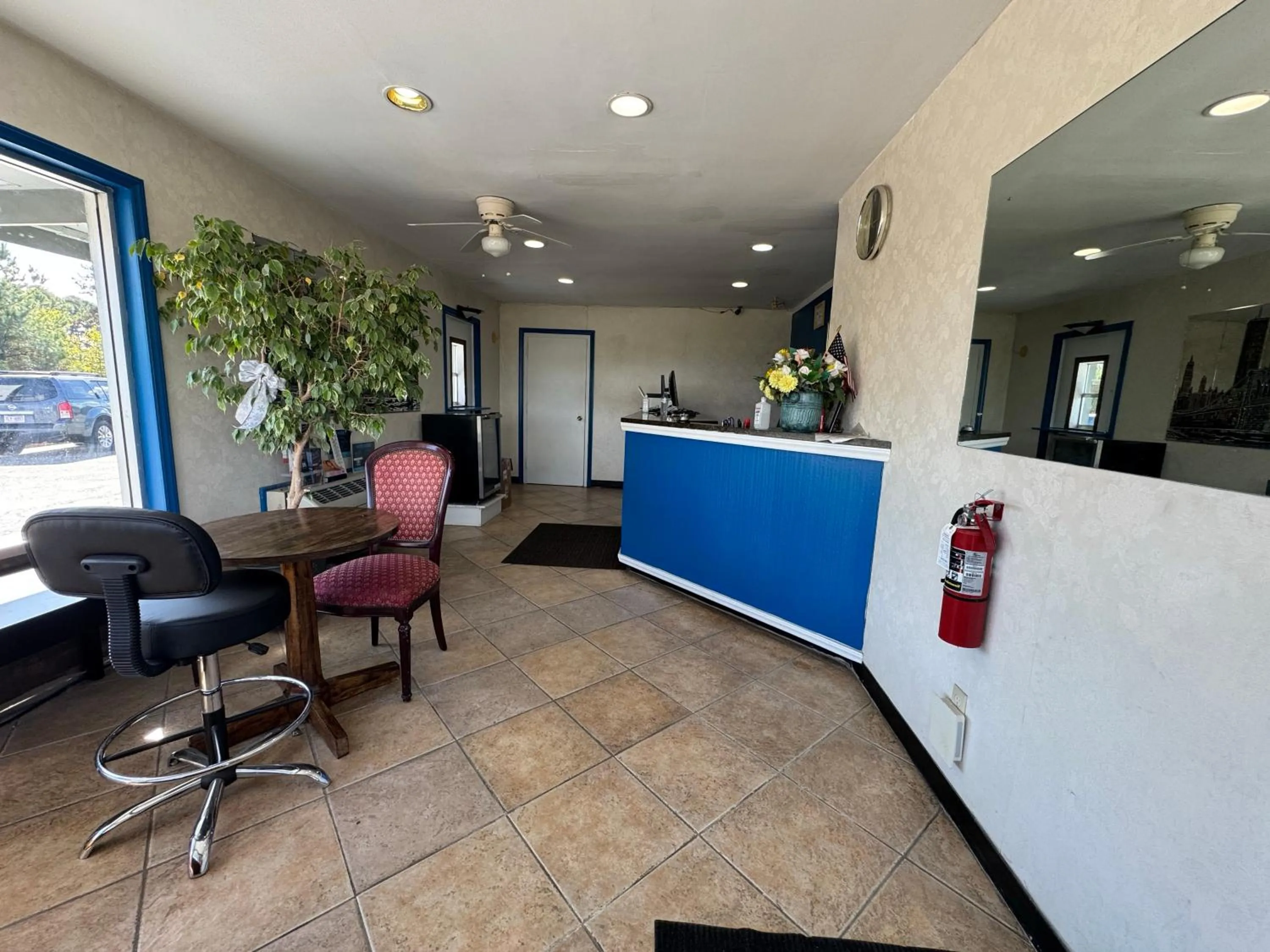 Lobby or reception in Night Inn by Hotel O Selma I 95