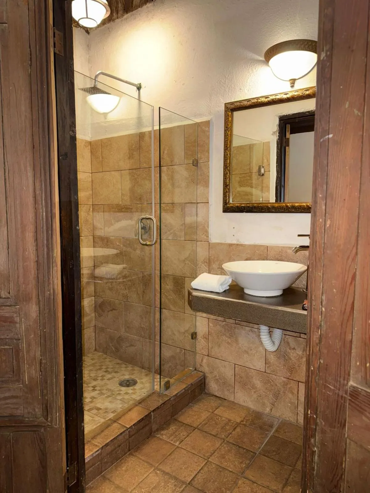 Shower in Hotel Ruinas Del Real