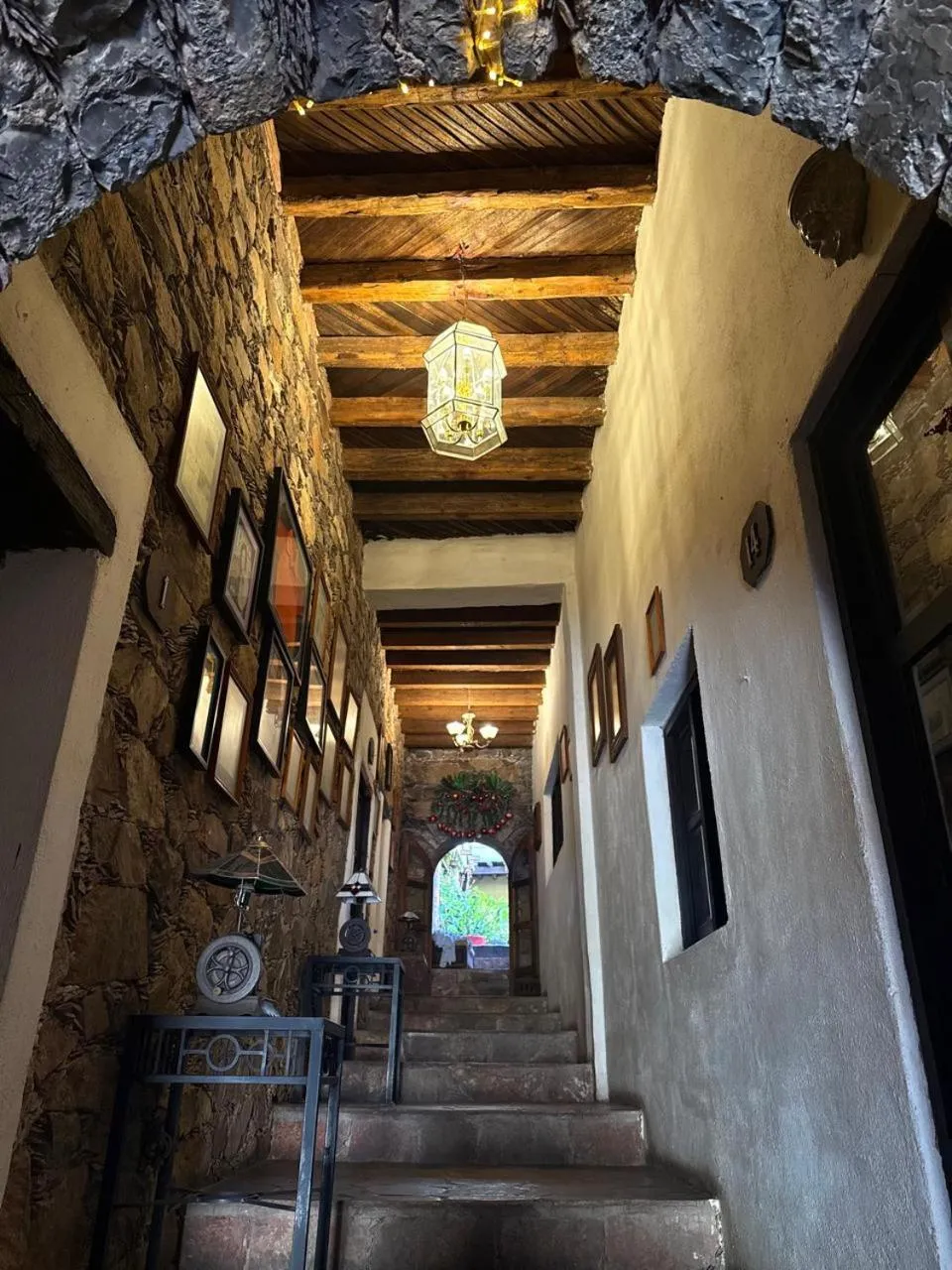Inner courtyard view in Hotel Ruinas Del Real