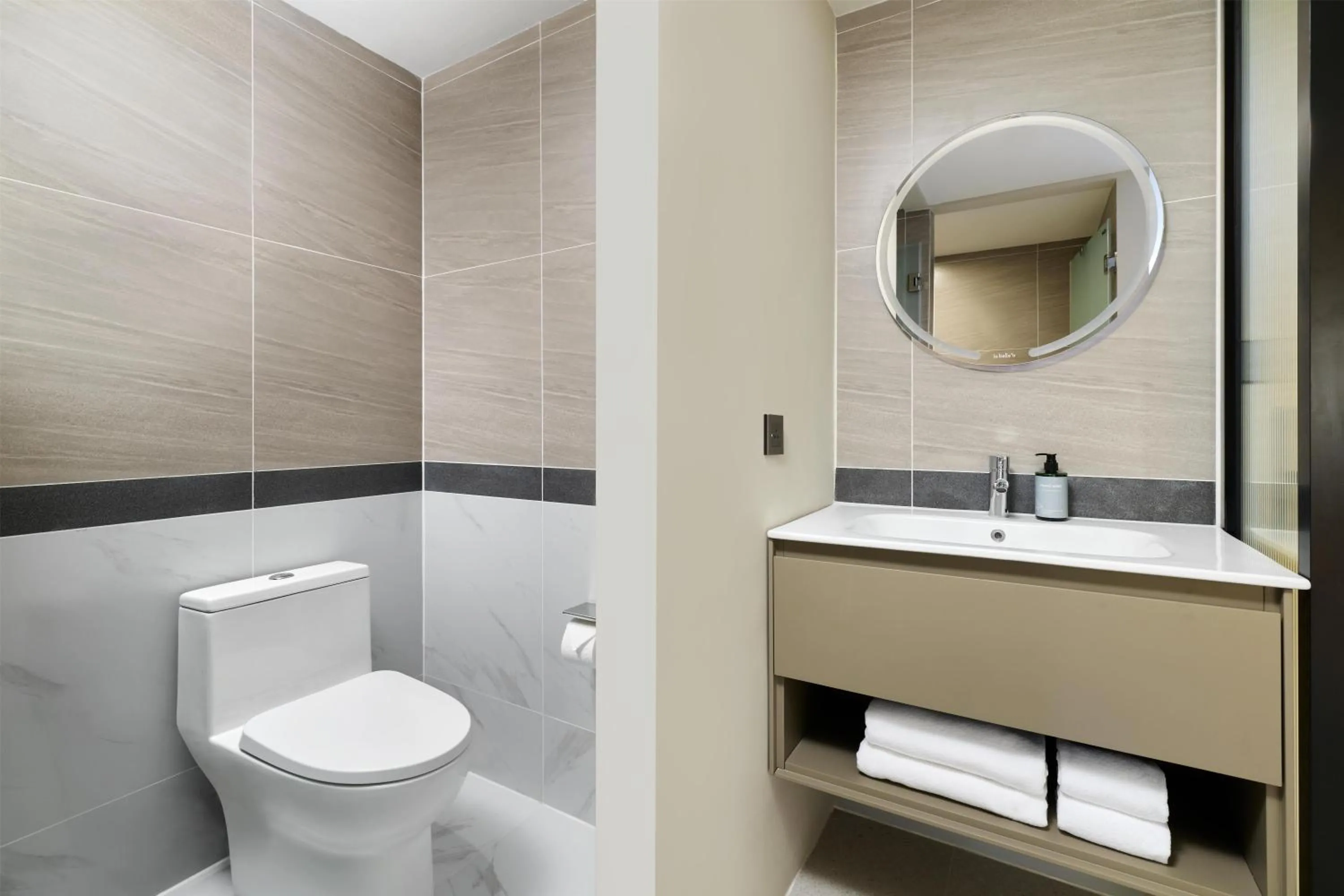 Bathroom in Best Western Matter Tiwanon Hotel