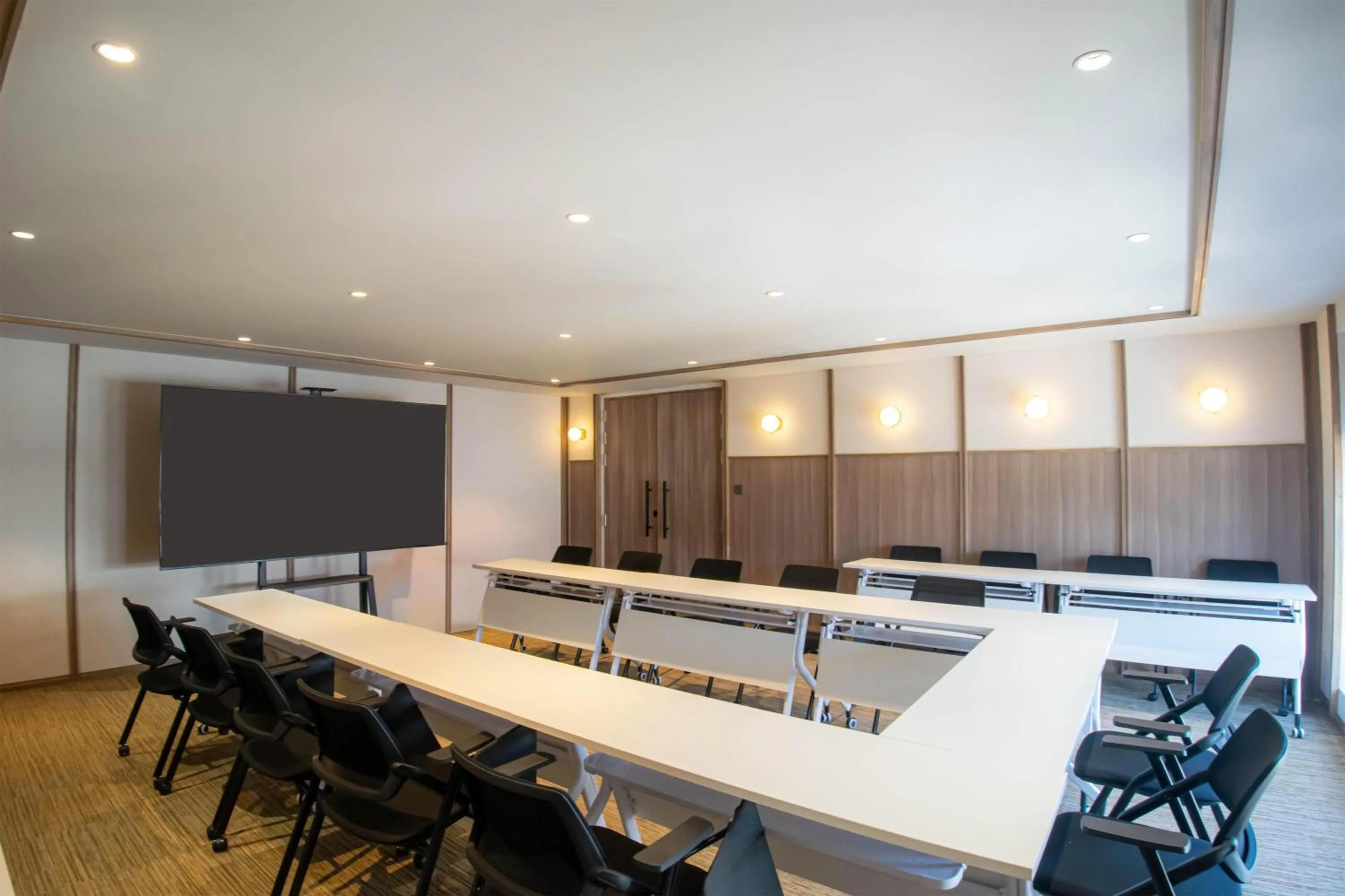 Meeting/conference room in Best Western Matter Tiwanon Hotel