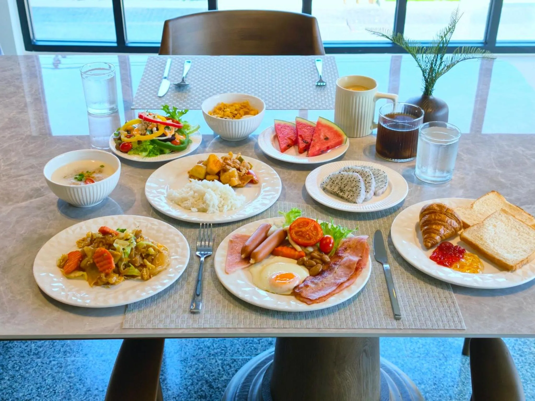 Breakfast in Best Western Matter Tiwanon Hotel