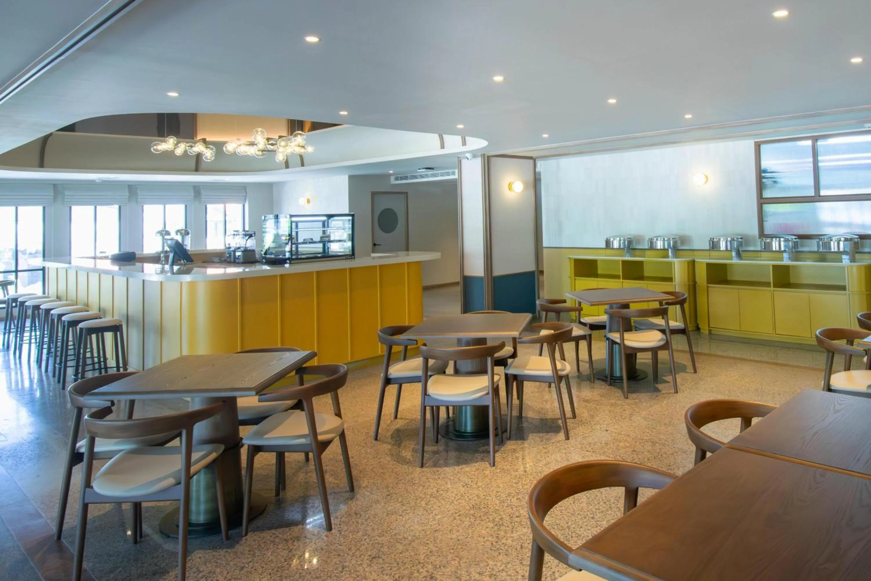 Restaurant/places to eat in Best Western Matter Tiwanon Hotel