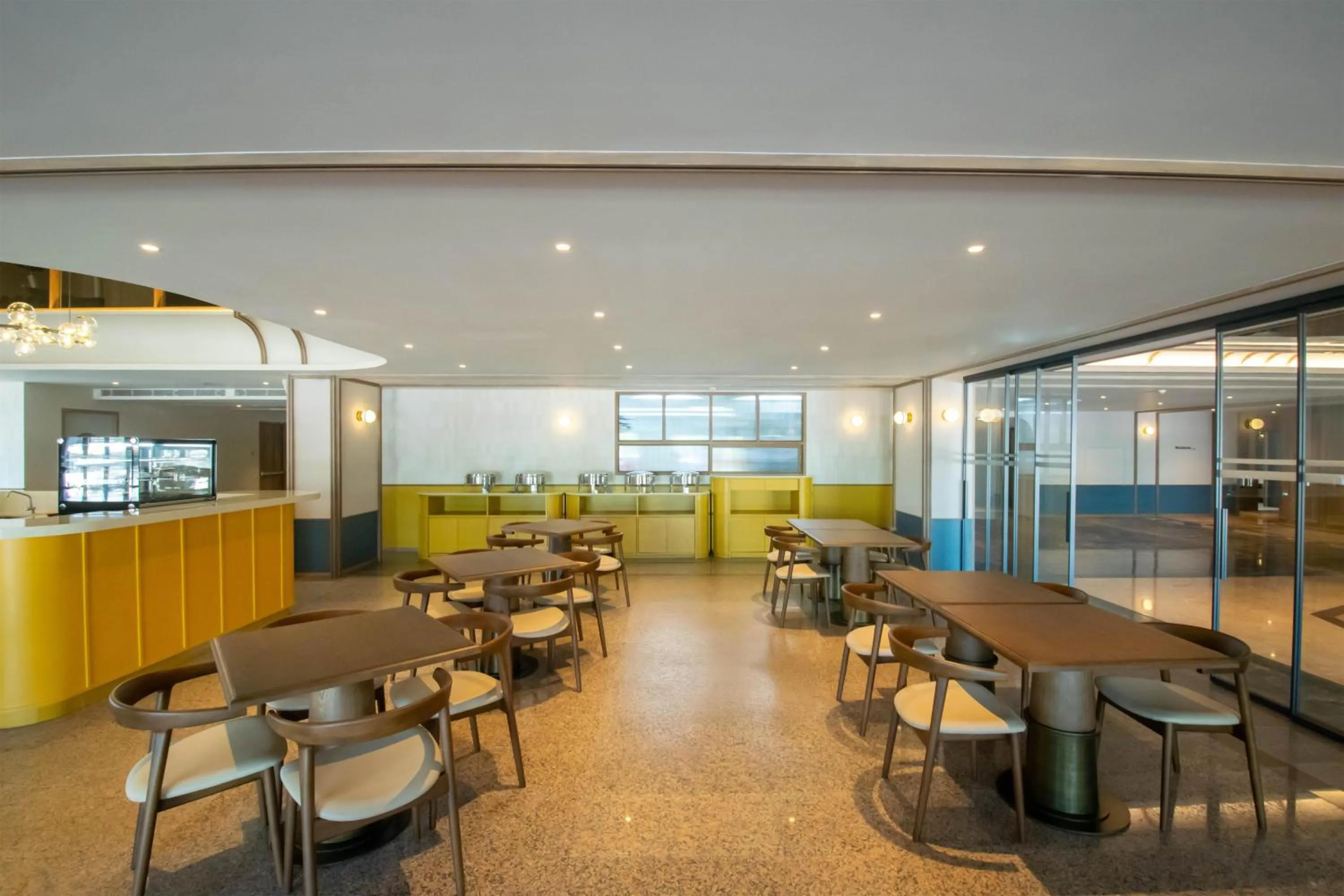 Restaurant/places to eat in Best Western Matter Tiwanon Hotel