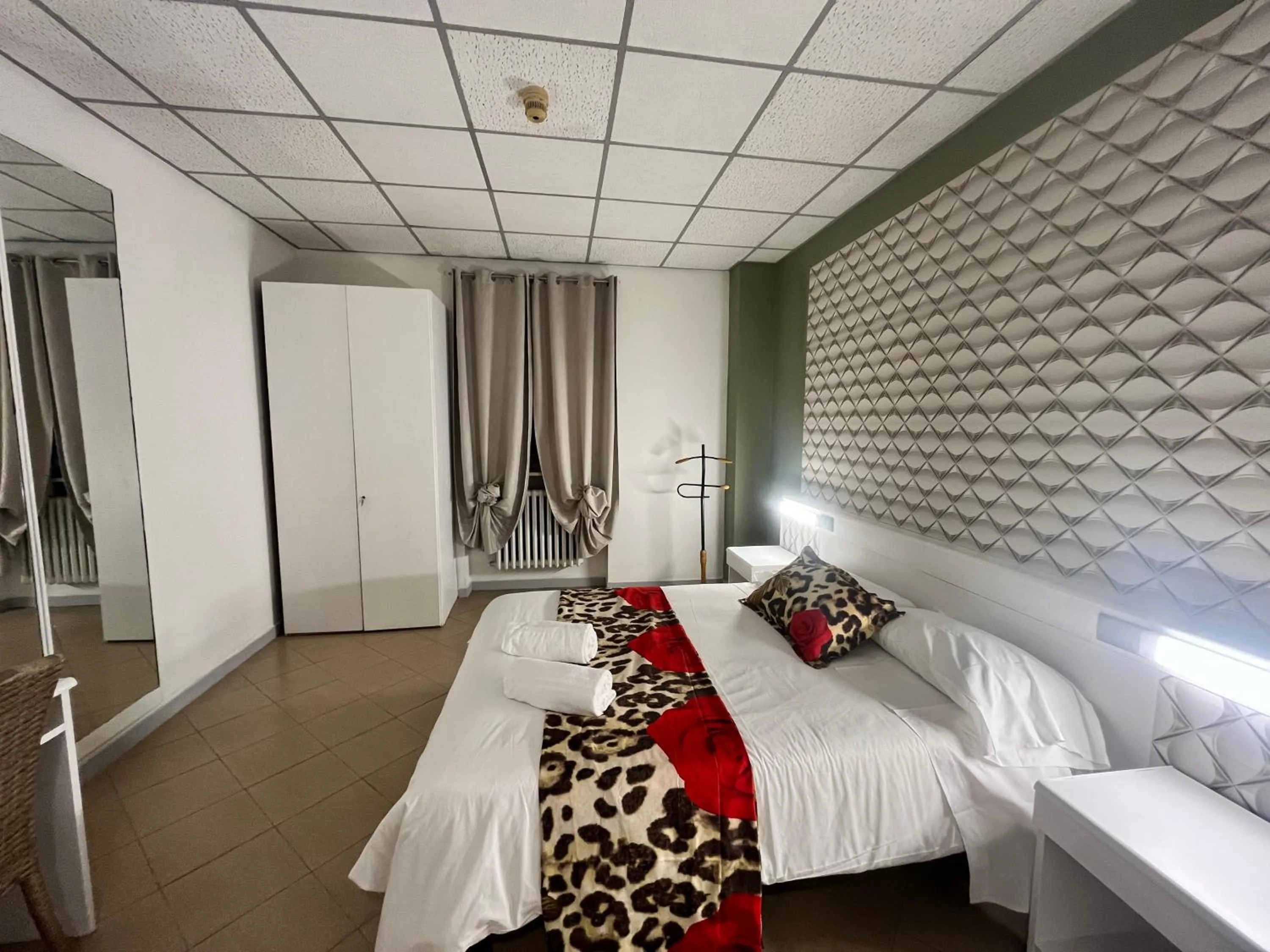 Bed in Hotel Elite