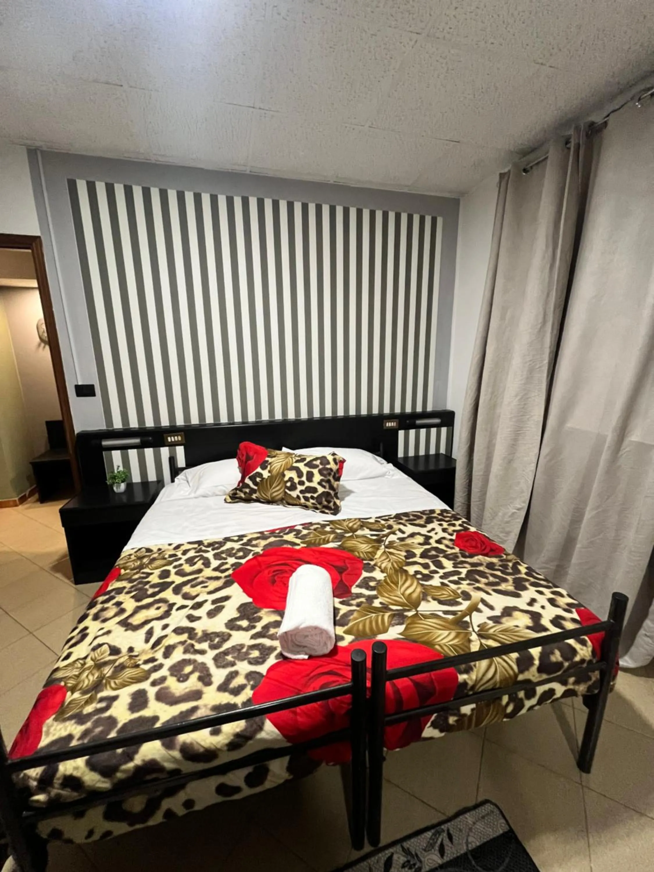 Bed in Hotel Elite