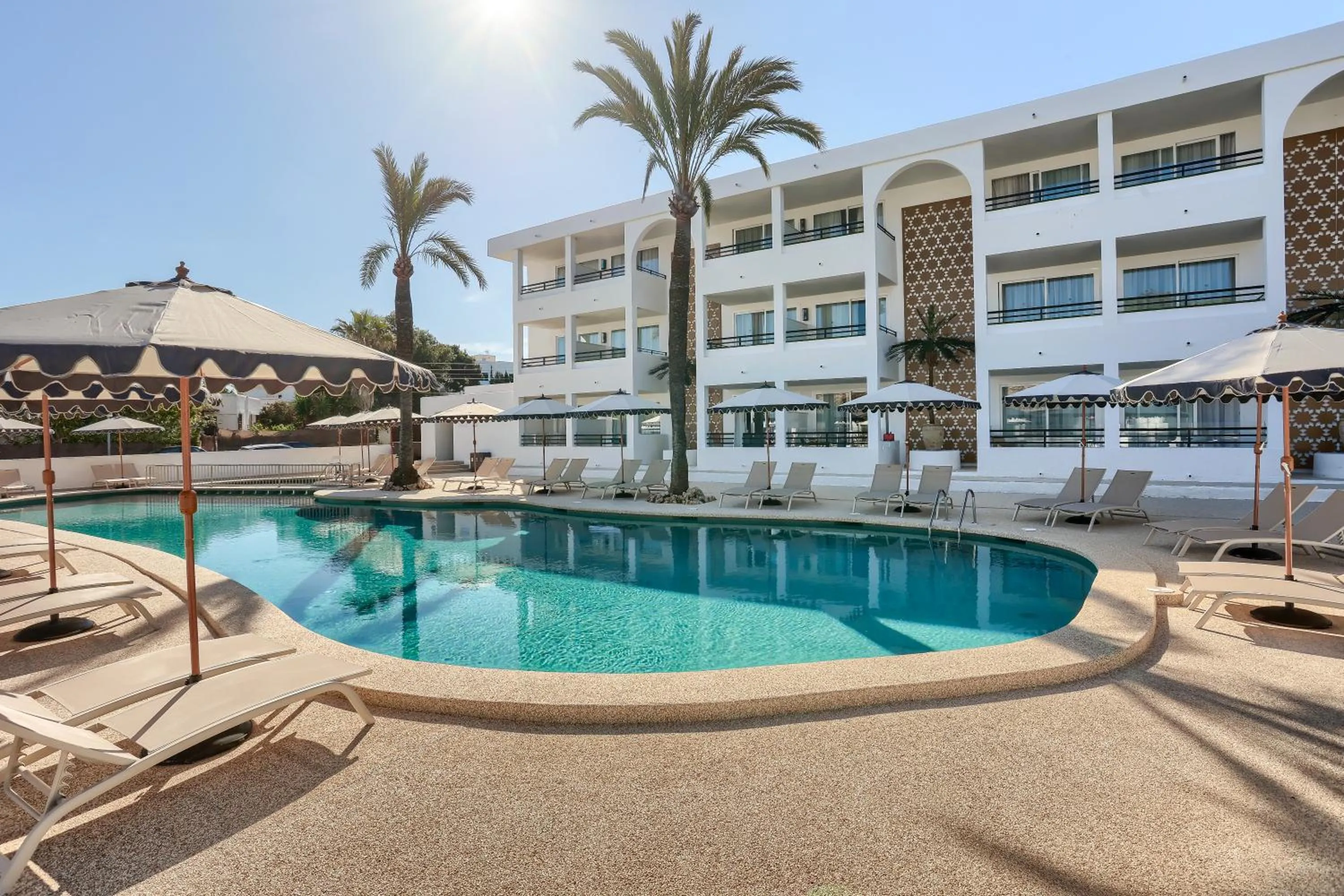 Swimming pool in Wyndham Mallorca Portocolom Resort