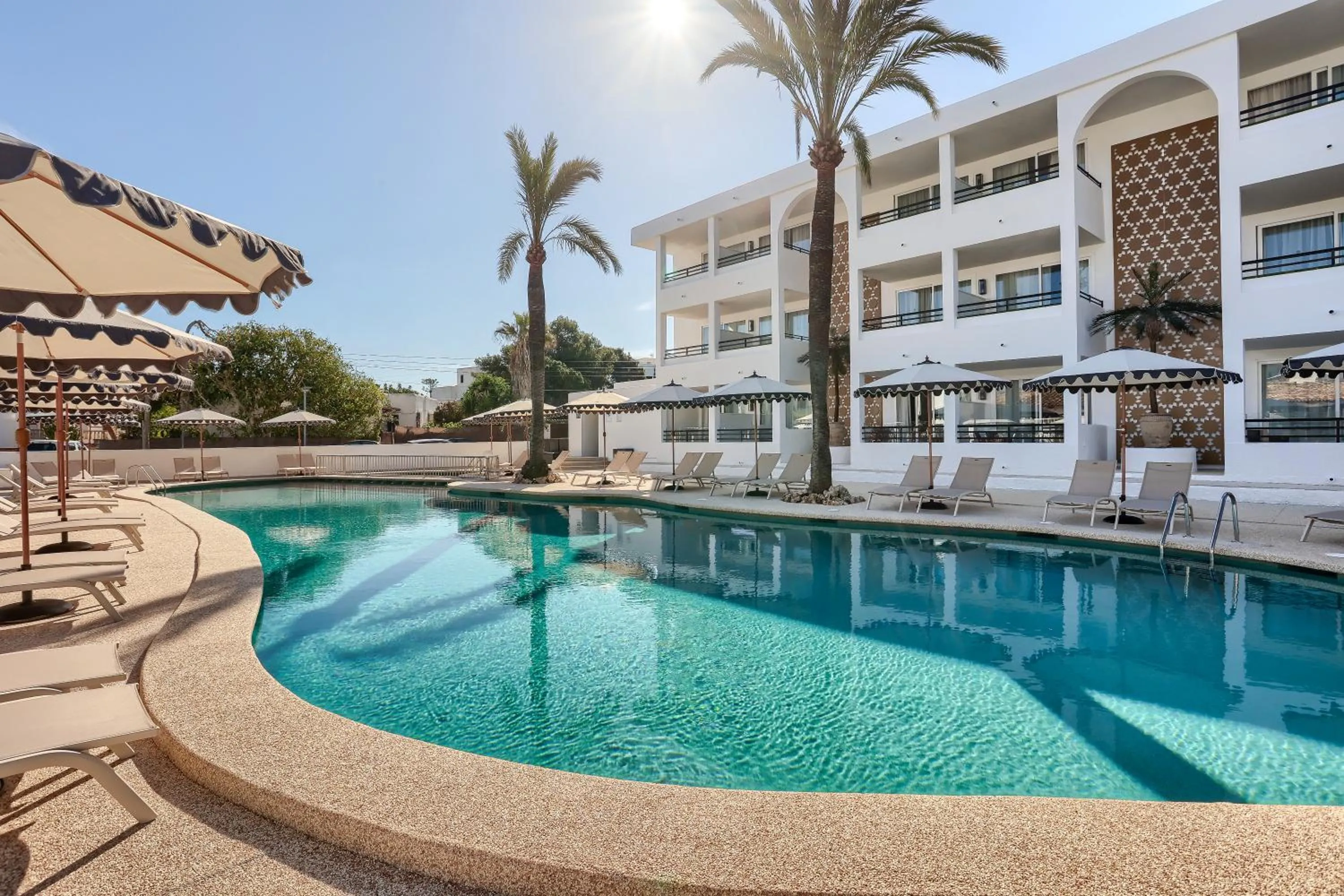 Swimming pool in Wyndham Mallorca Portocolom Resort