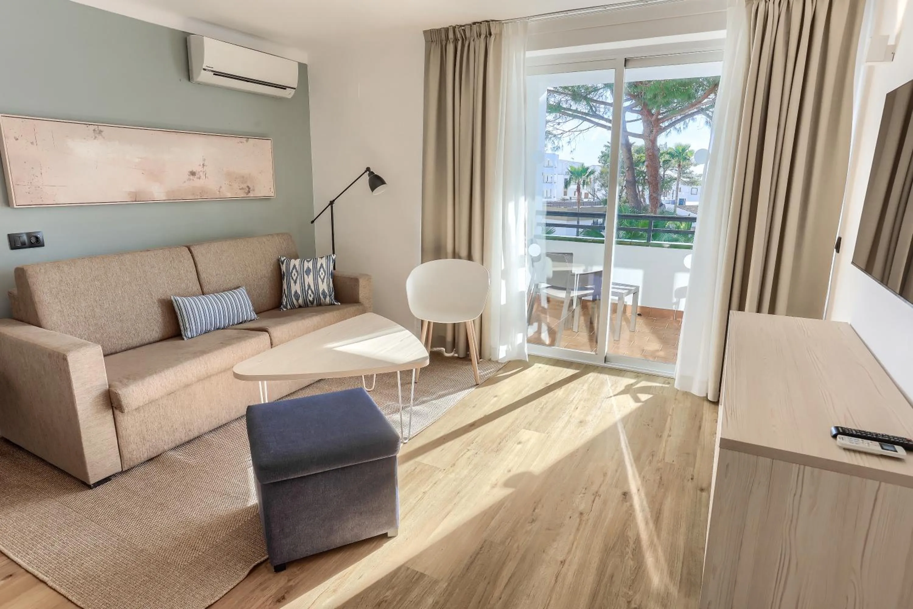 Living room in Wyndham Mallorca Portocolom Resort