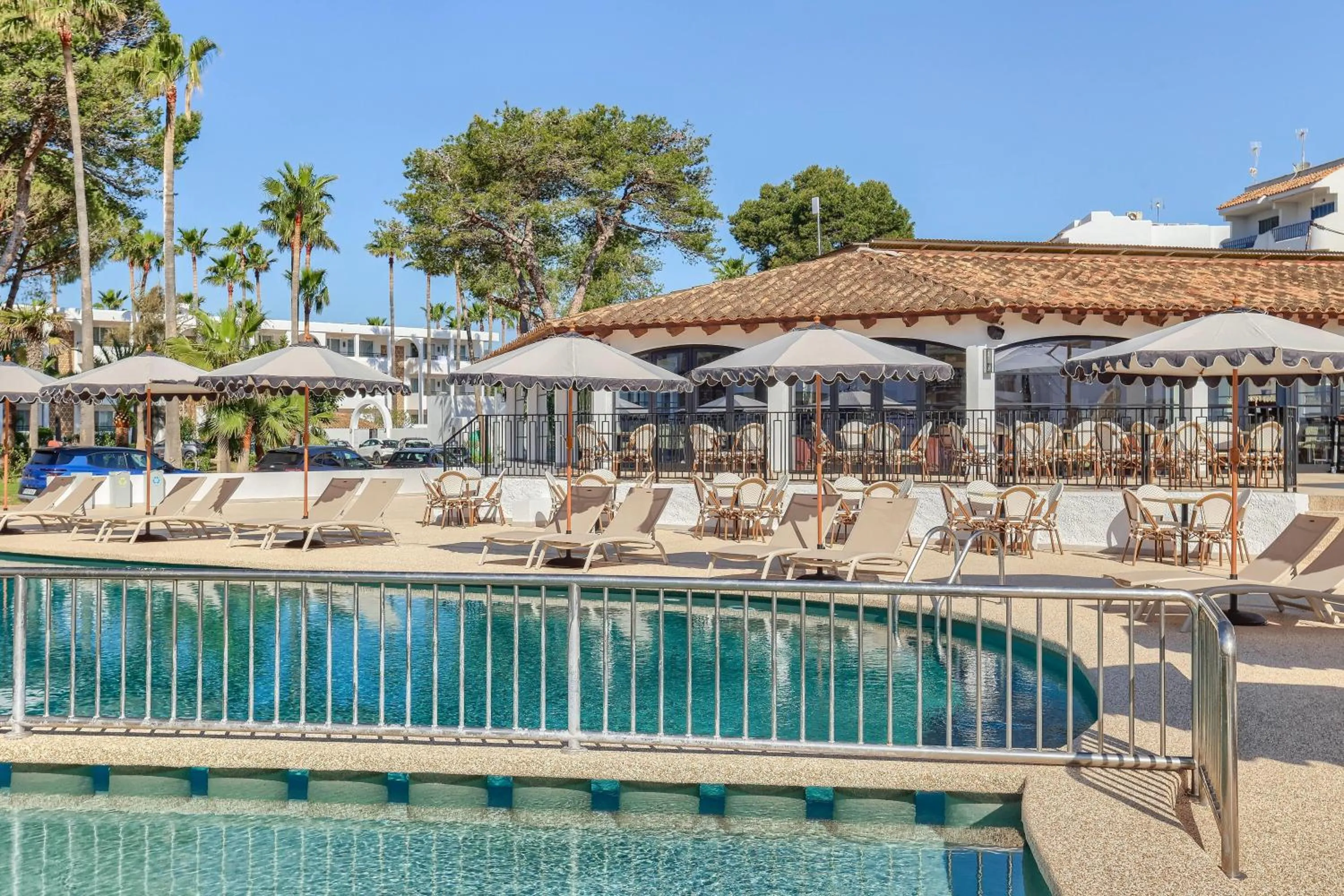 Pool view in Wyndham Mallorca Portocolom Resort